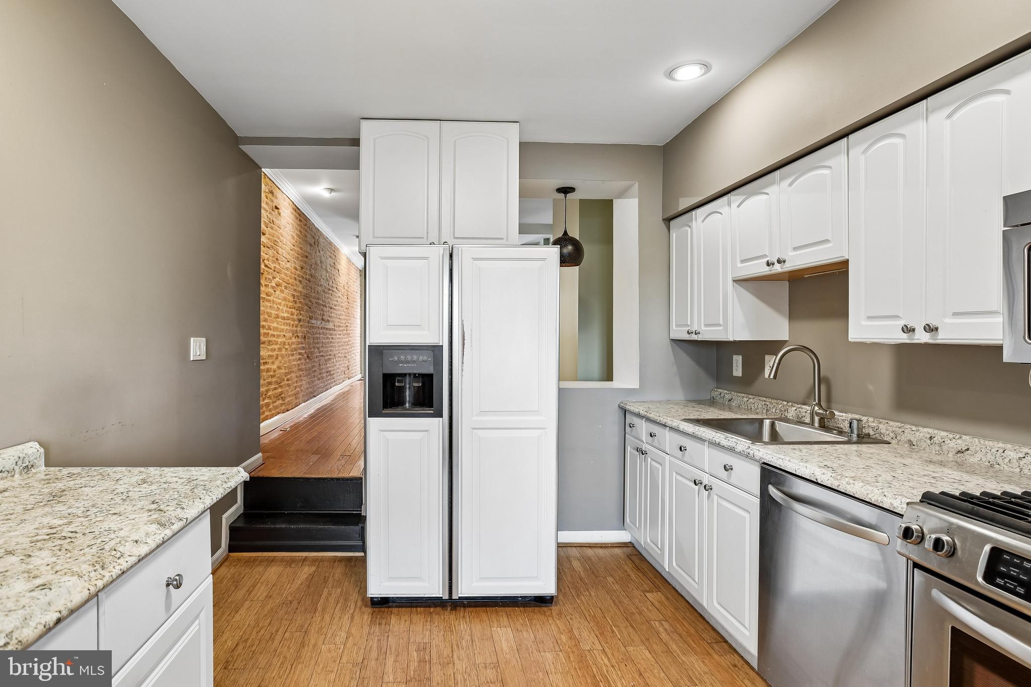 RIVERSIDE - Residential