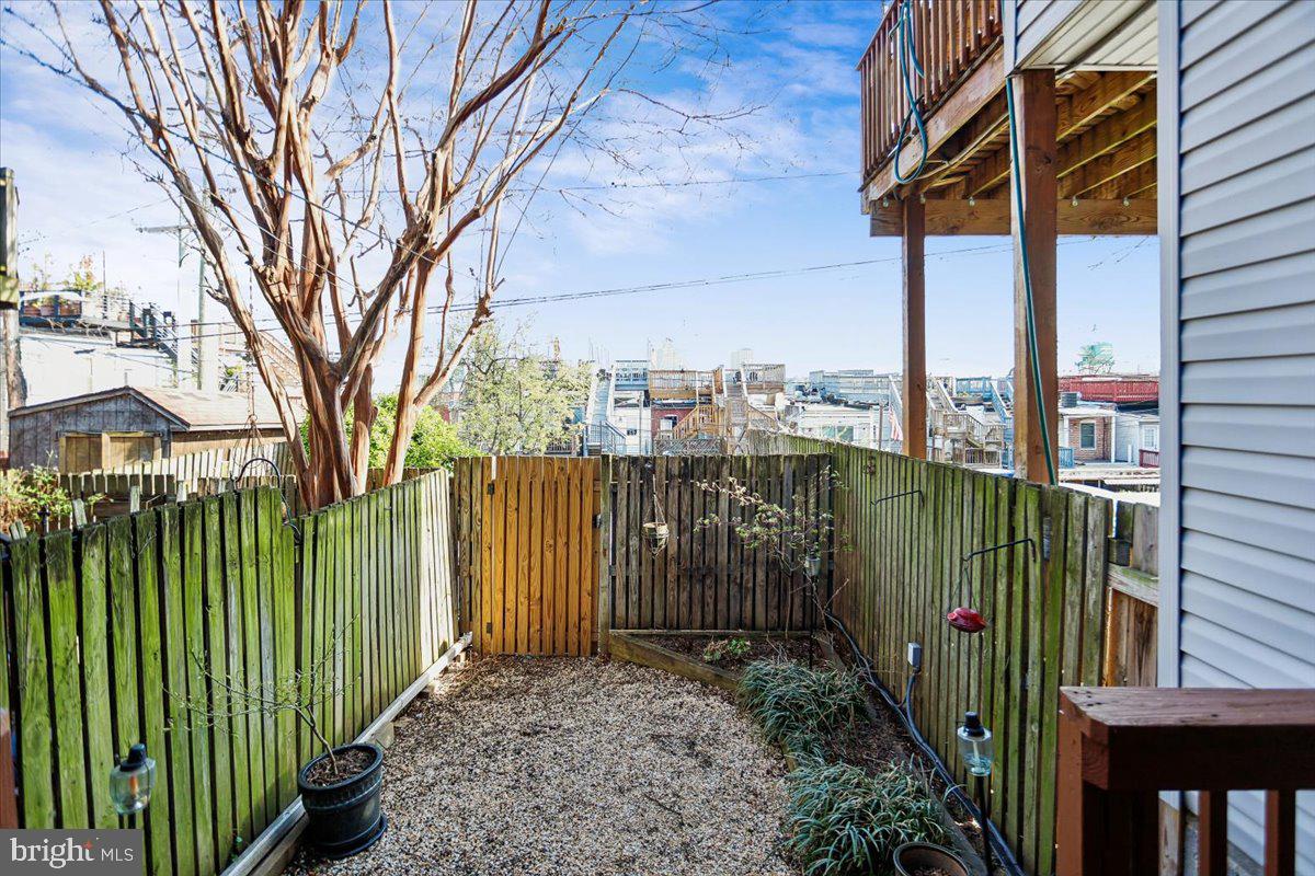 RIVERSIDE - Residential