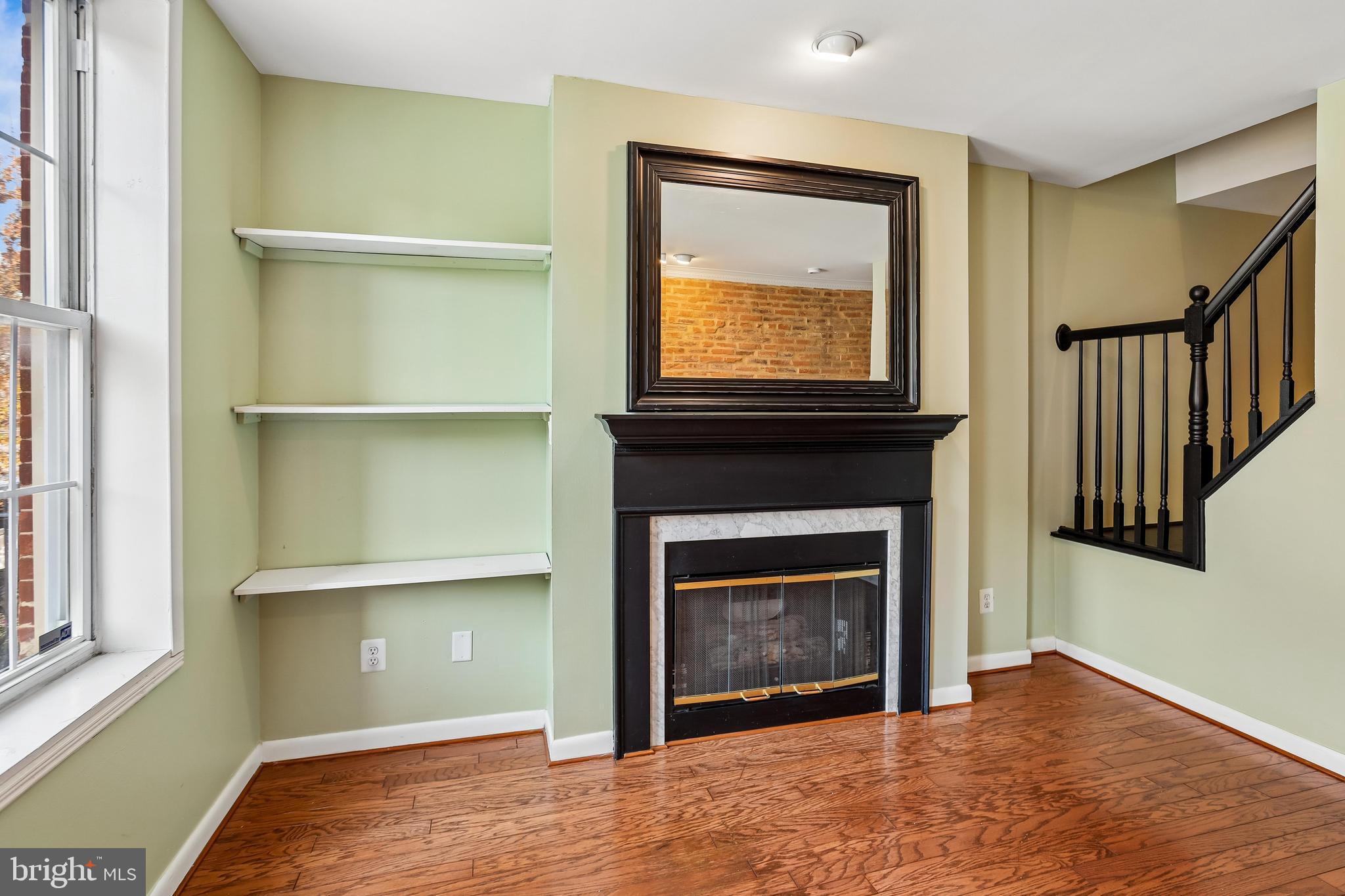 RIVERSIDE - Residential