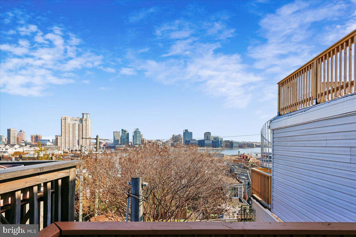 RIVERSIDE - Residential