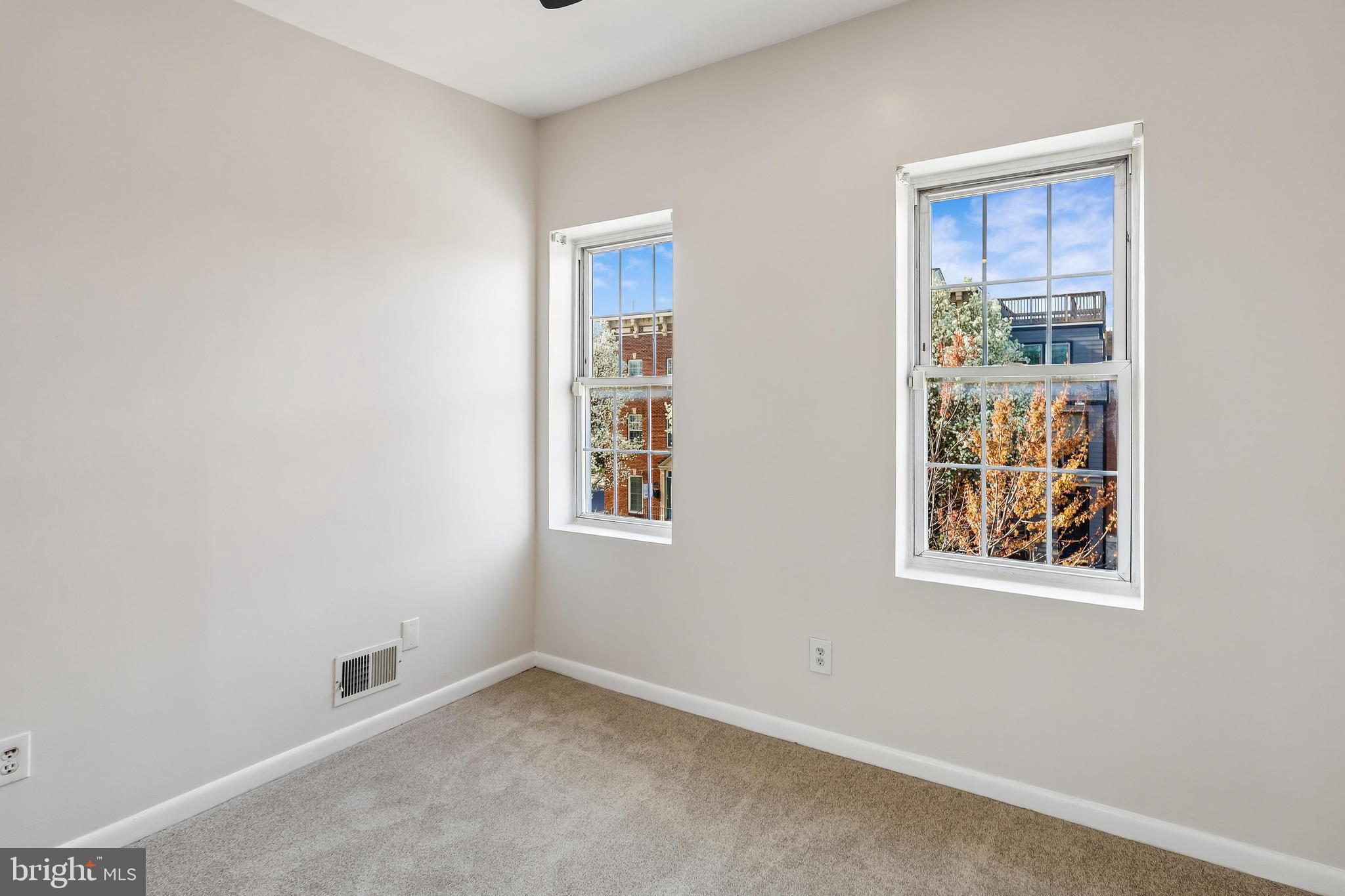 RIVERSIDE - Residential