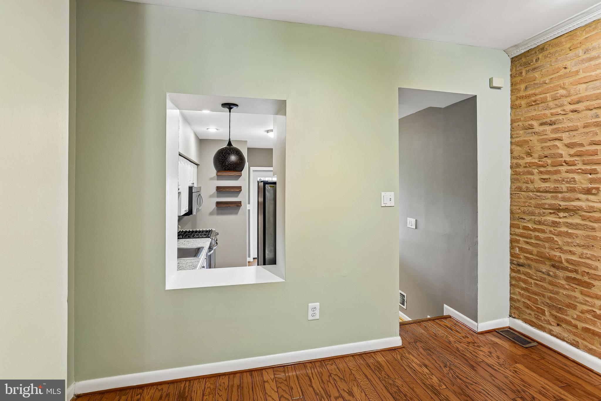 RIVERSIDE - Residential