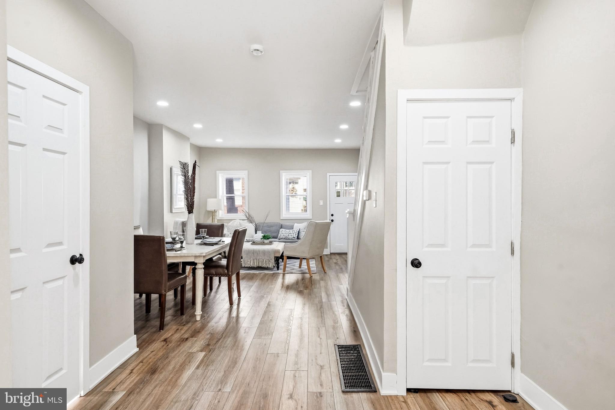 PORT RICHMOND - Residential