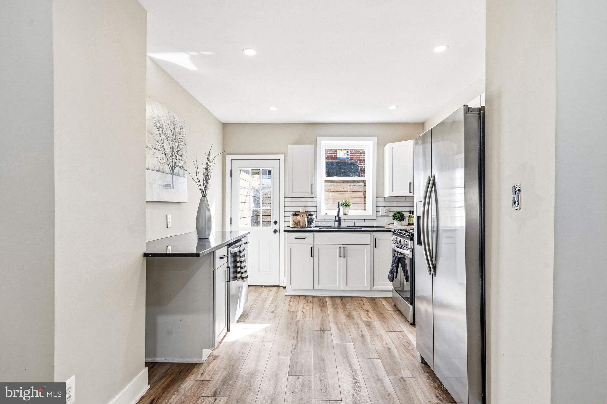 PORT RICHMOND - Residential