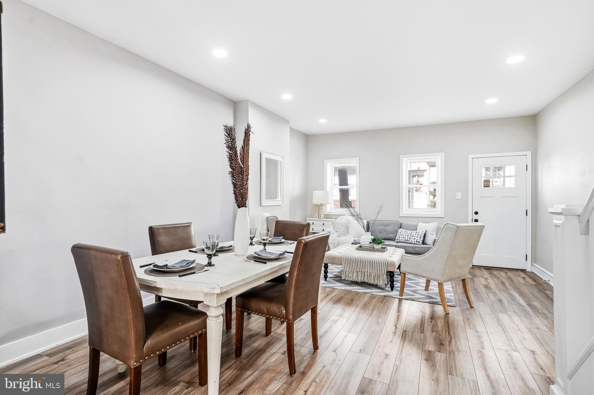 PORT RICHMOND - Residential