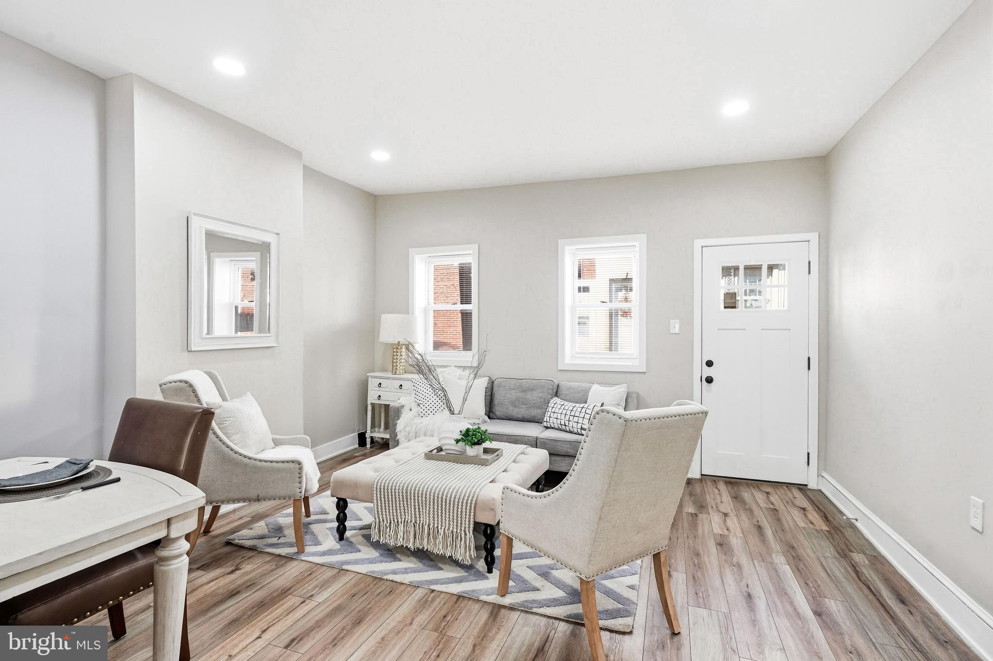 PORT RICHMOND - Residential