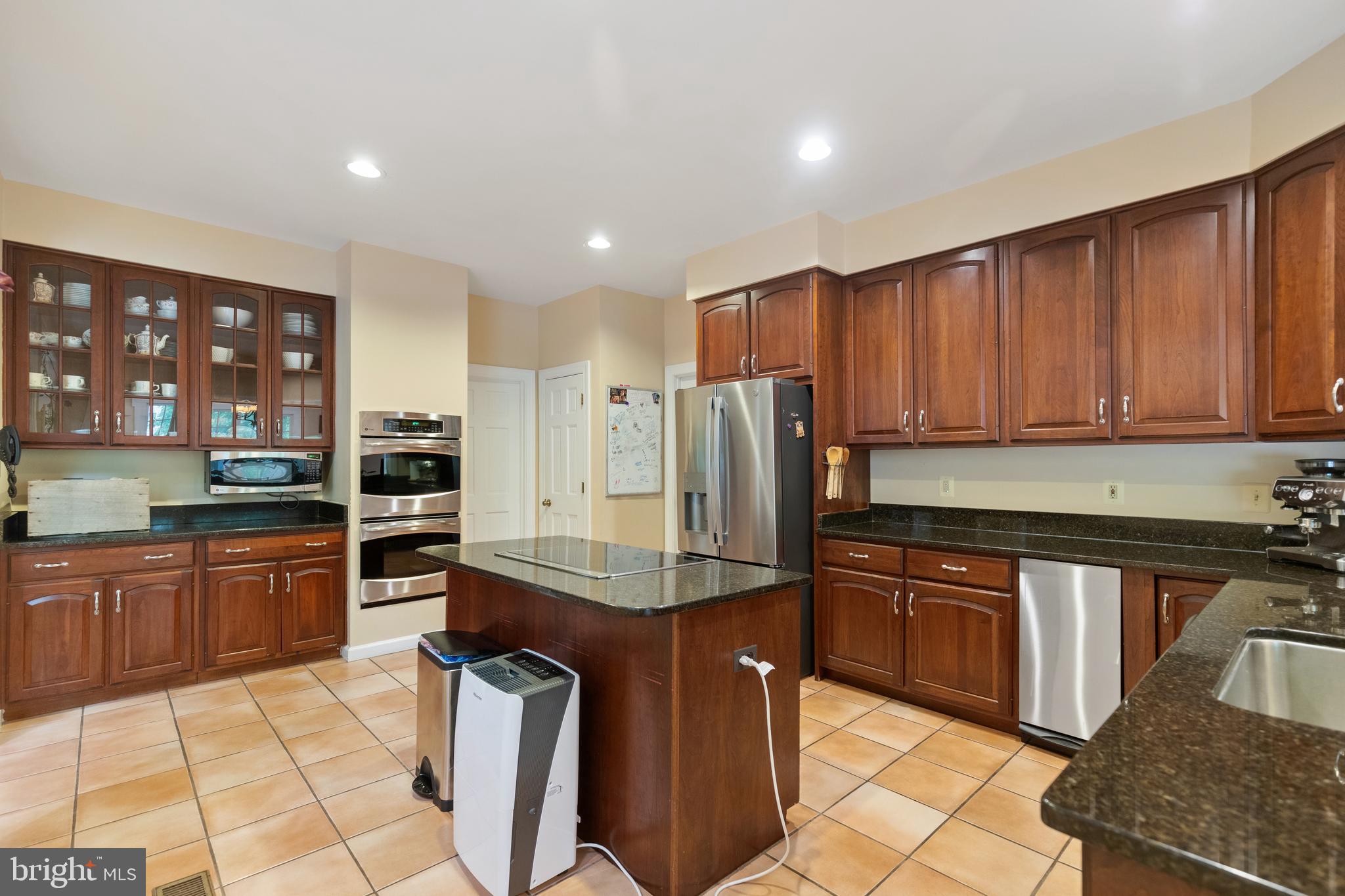 EATON PARK - Residential