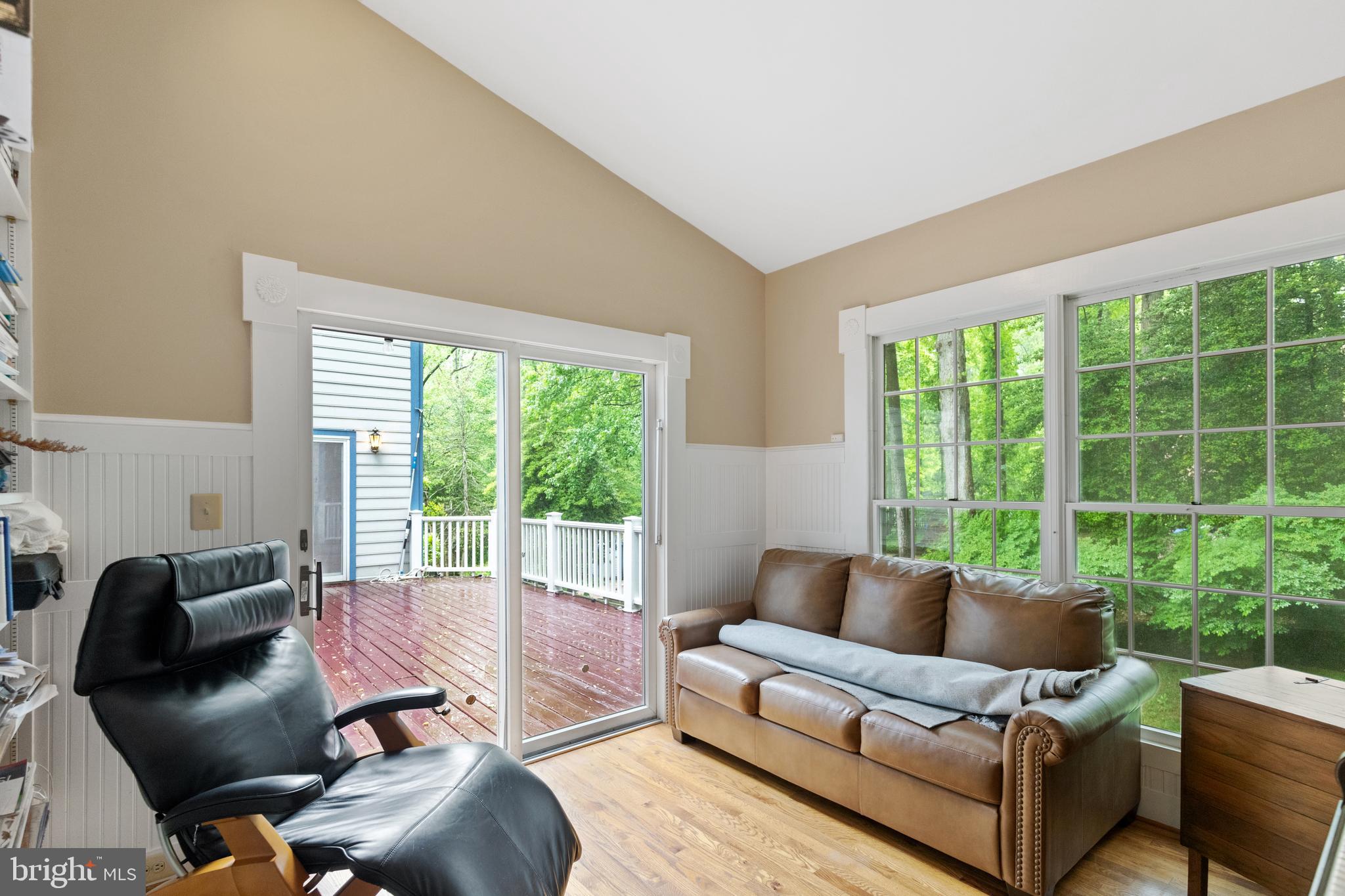 EATON PARK - Residential