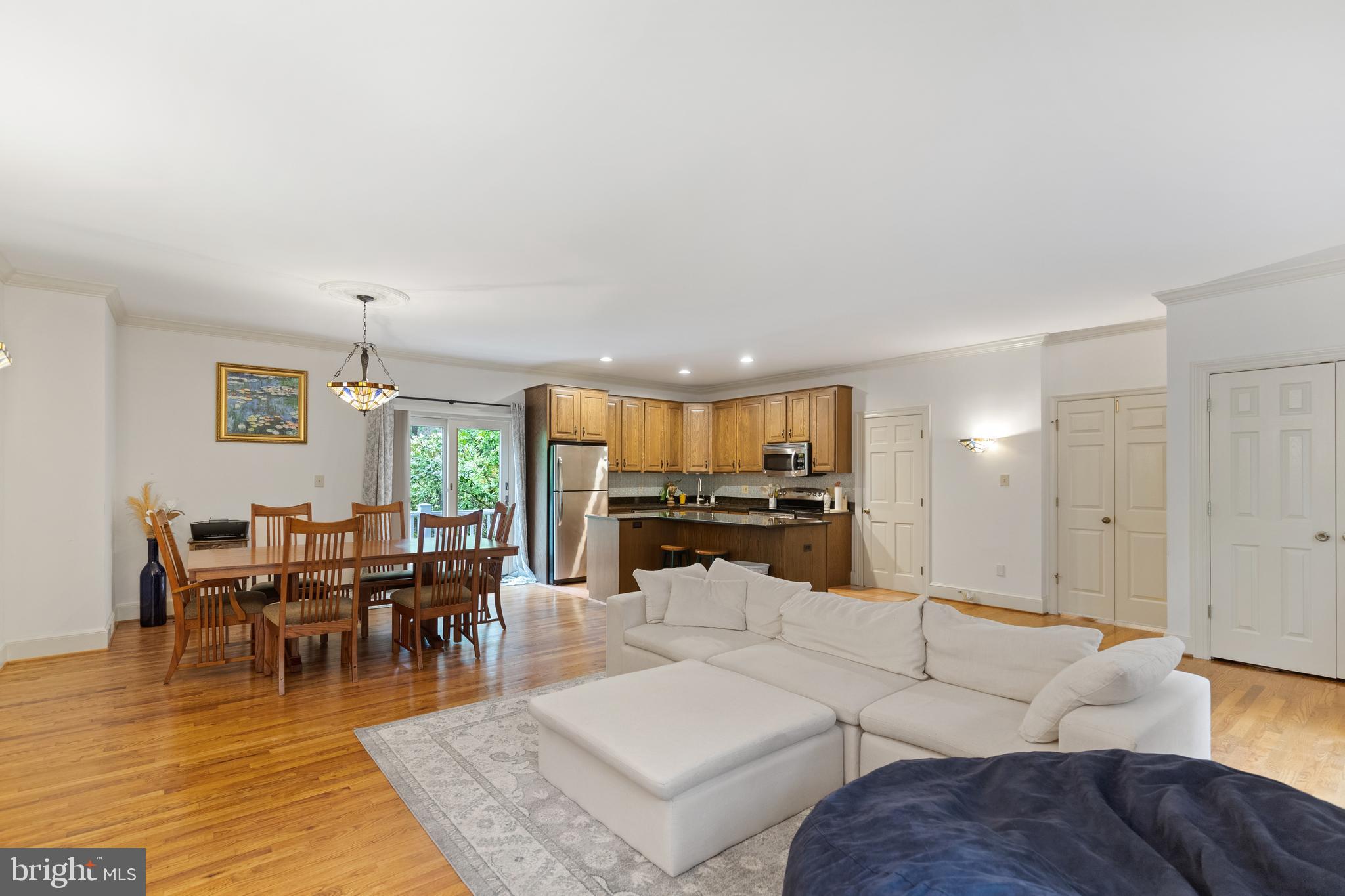 EATON PARK - Residential