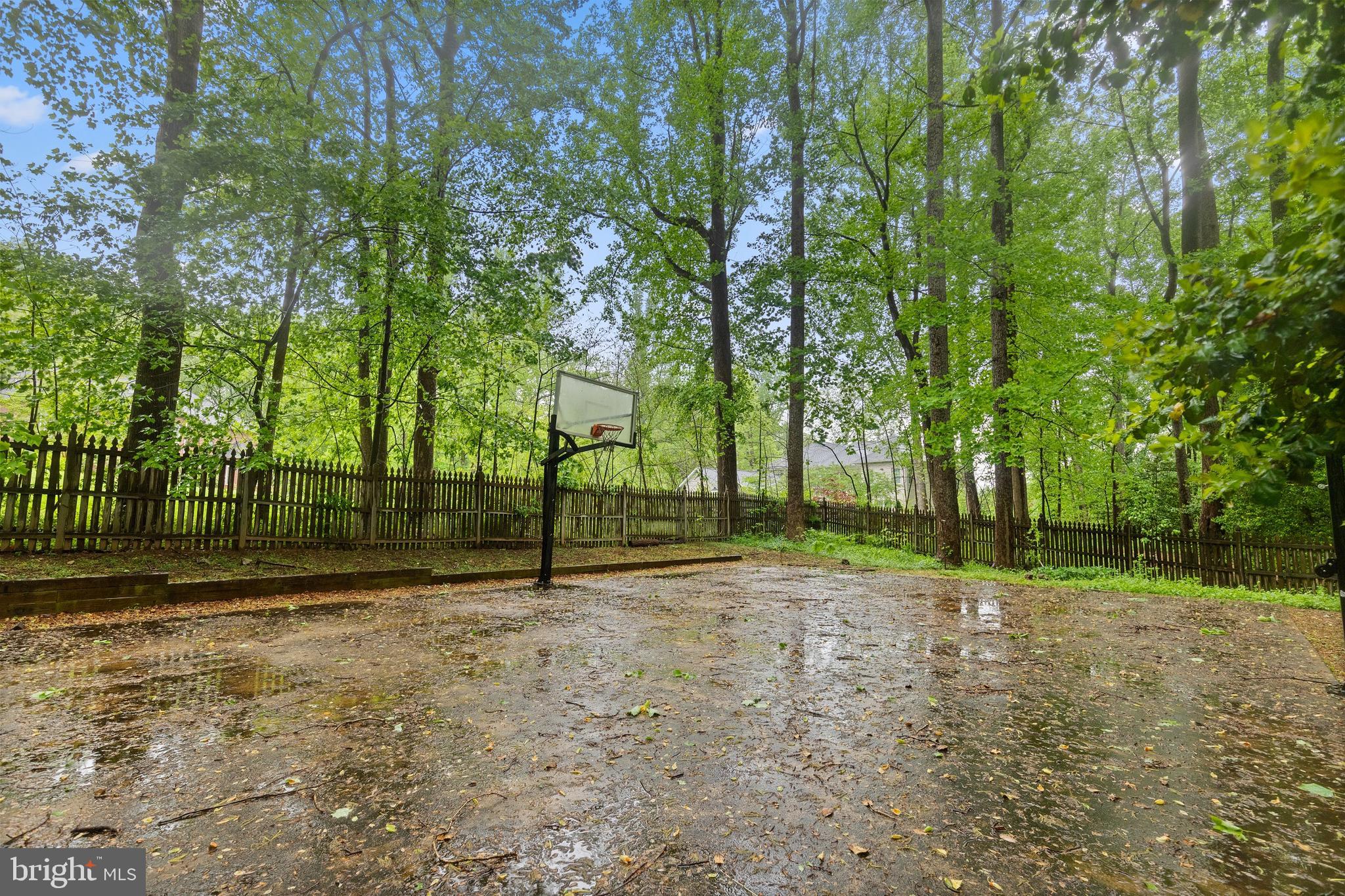 EATON PARK - Residential