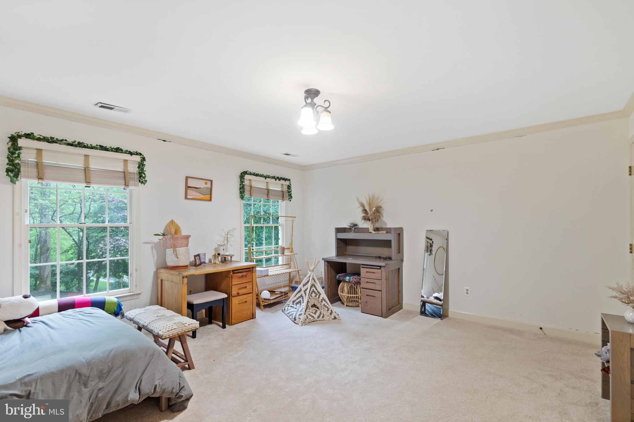 EATON PARK - Residential