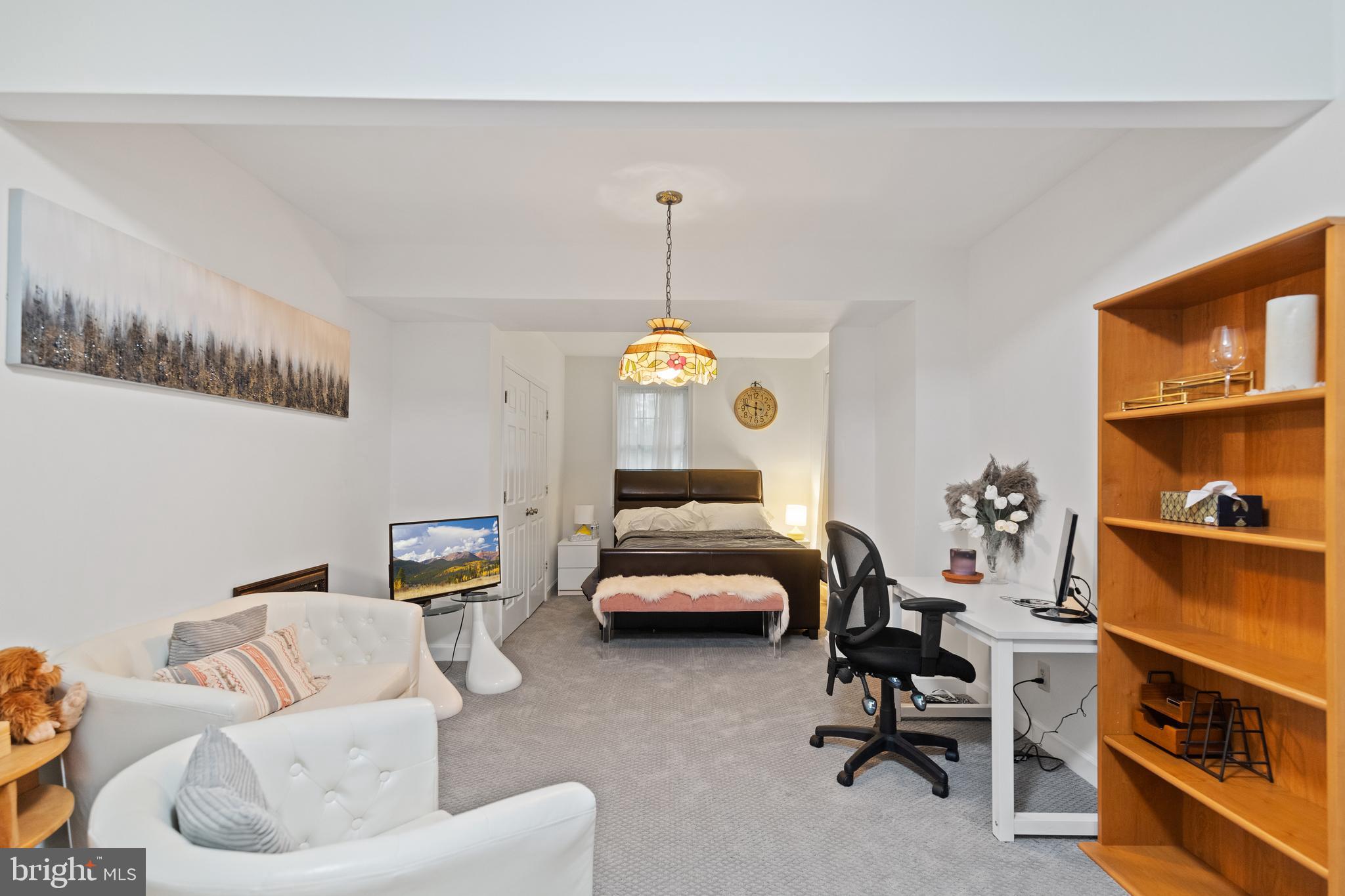 EATON PARK - Residential