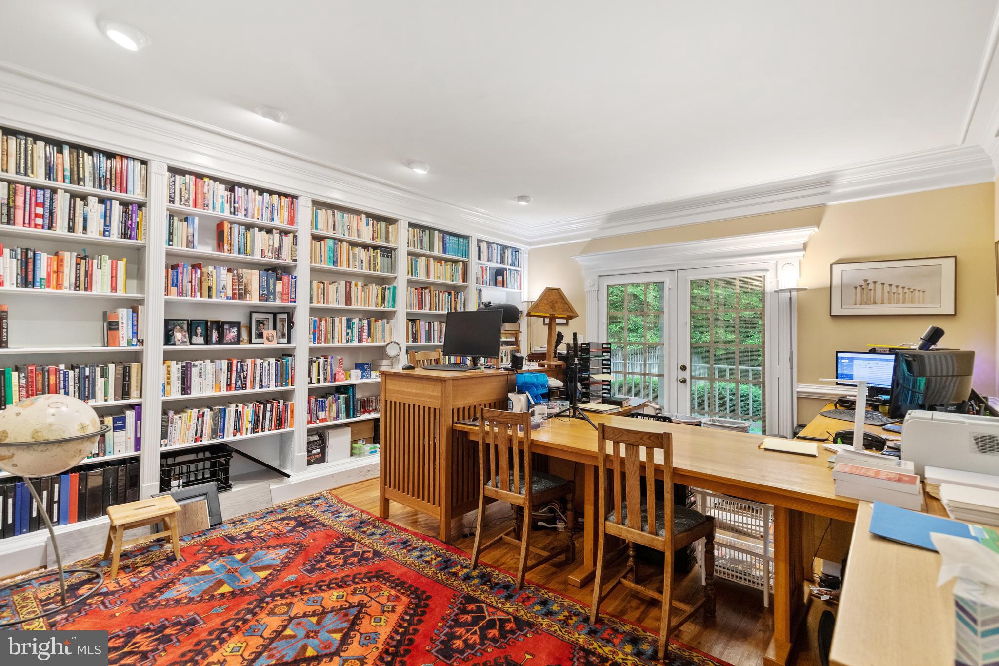 EATON PARK - Residential