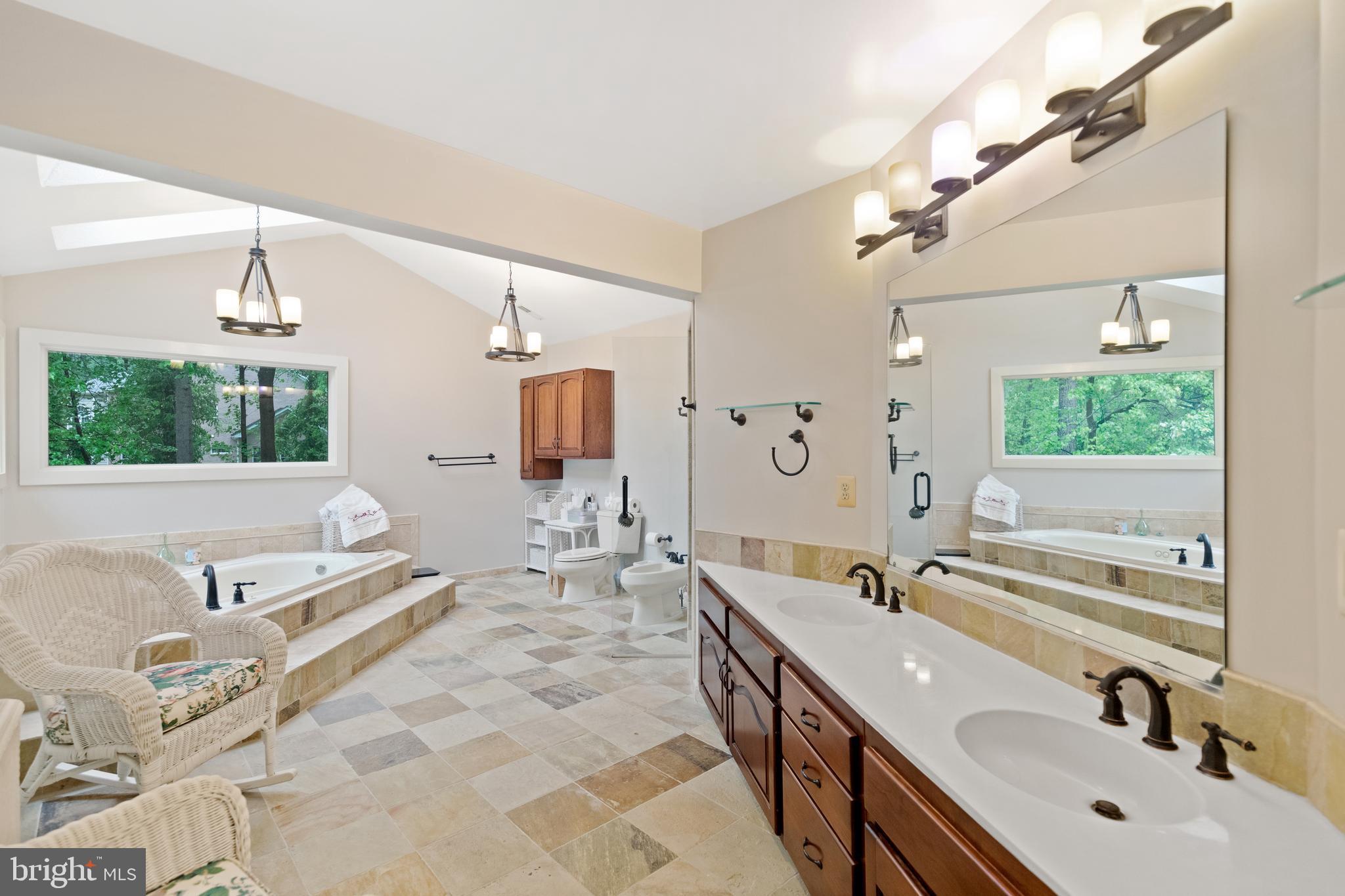 EATON PARK - Residential