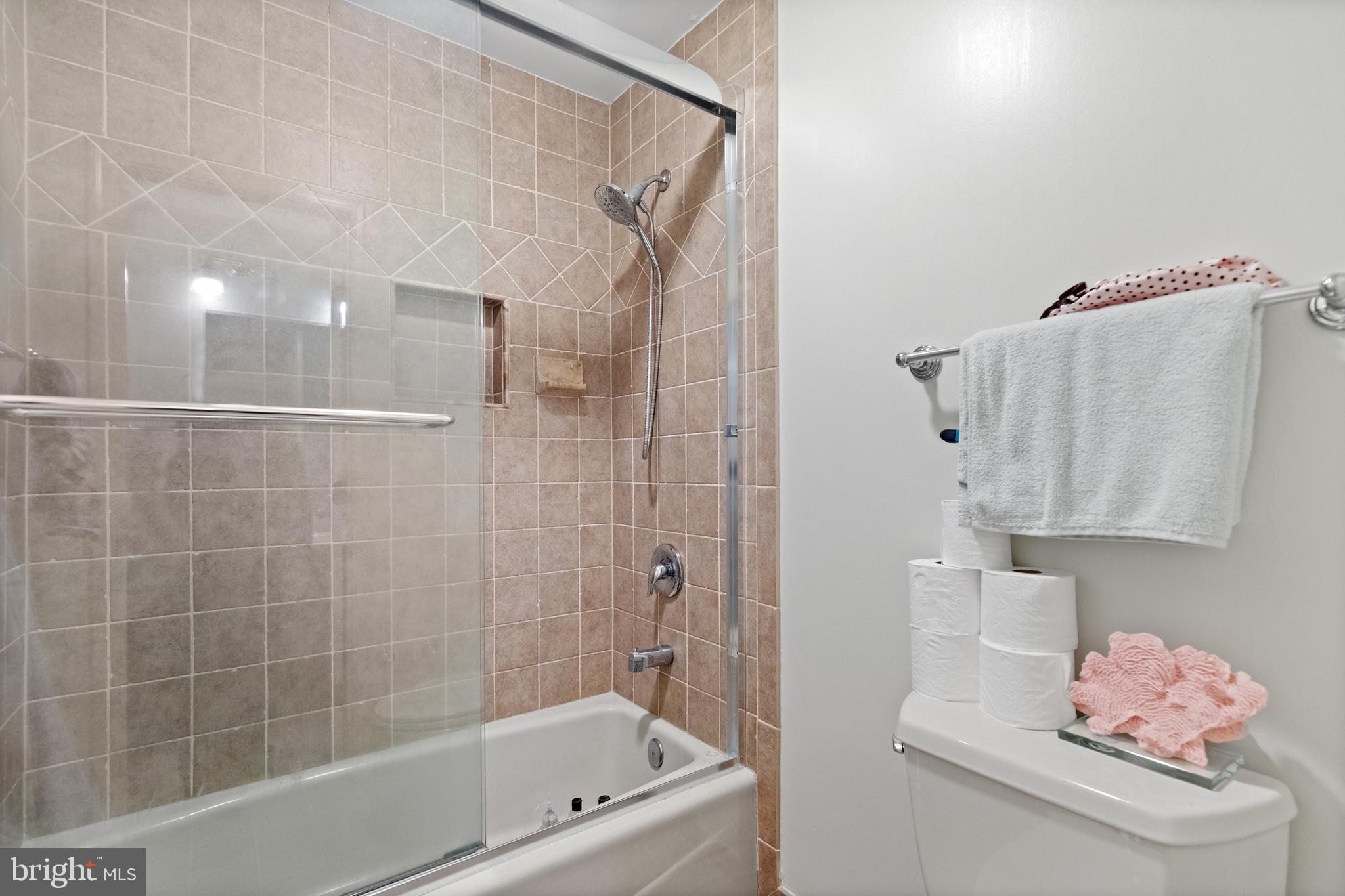 EATON PARK - Residential