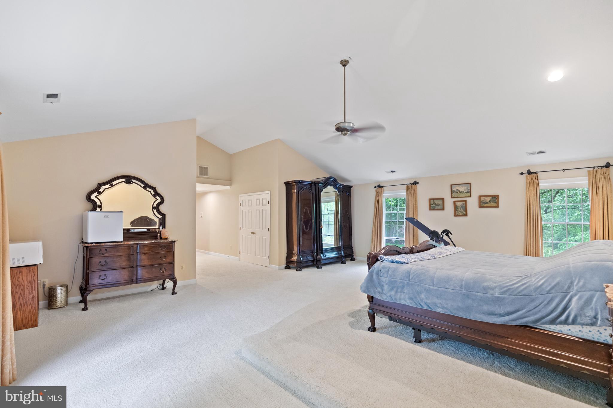 EATON PARK - Residential