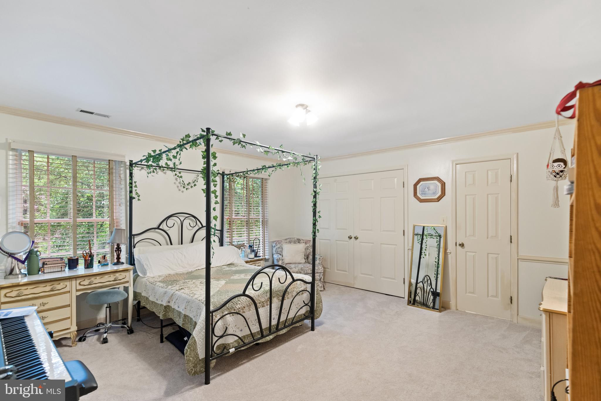 EATON PARK - Residential