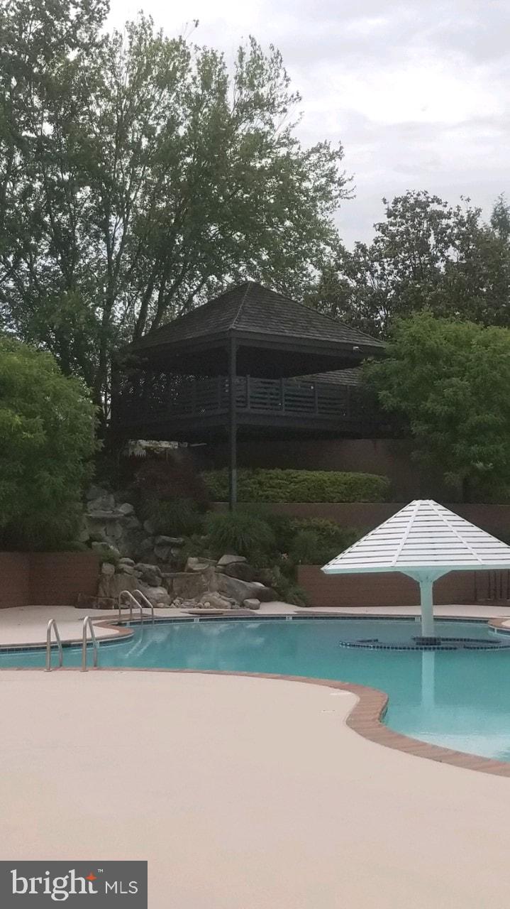 WATERGATE AT LANDMARK - Residential