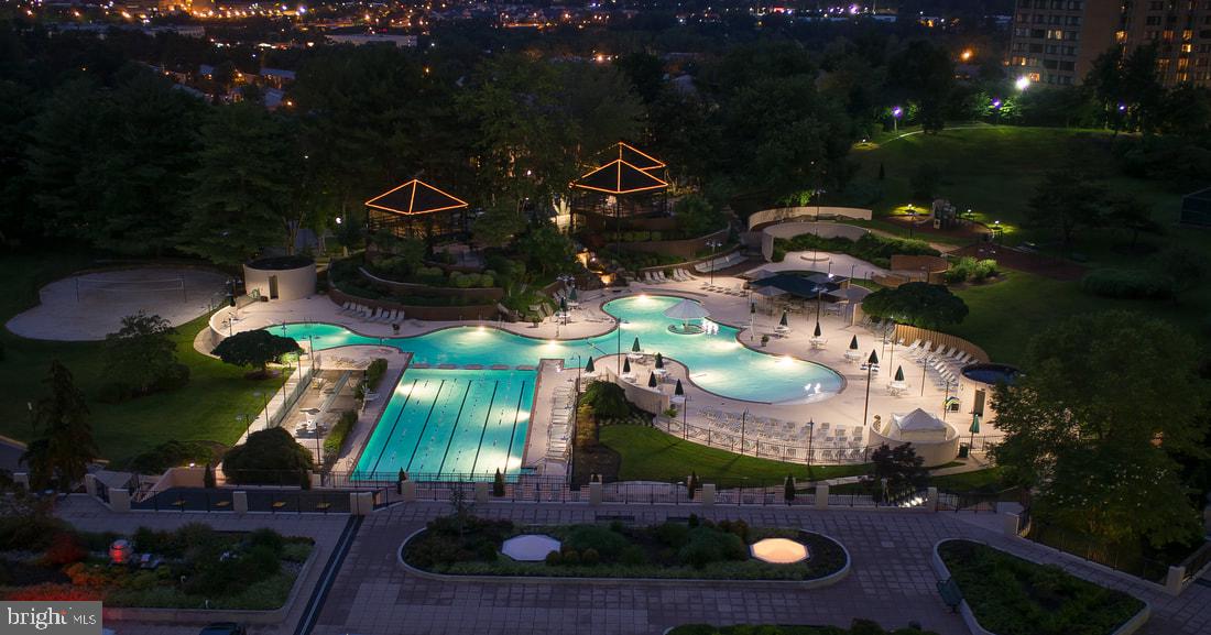 WATERGATE AT LANDMARK - Residential