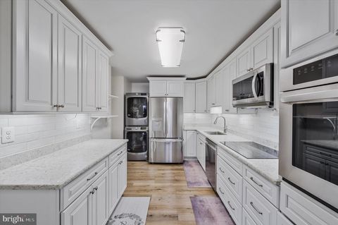 309 YOAKUM PARKWAY 807 ALEXANDRIA VA 22304