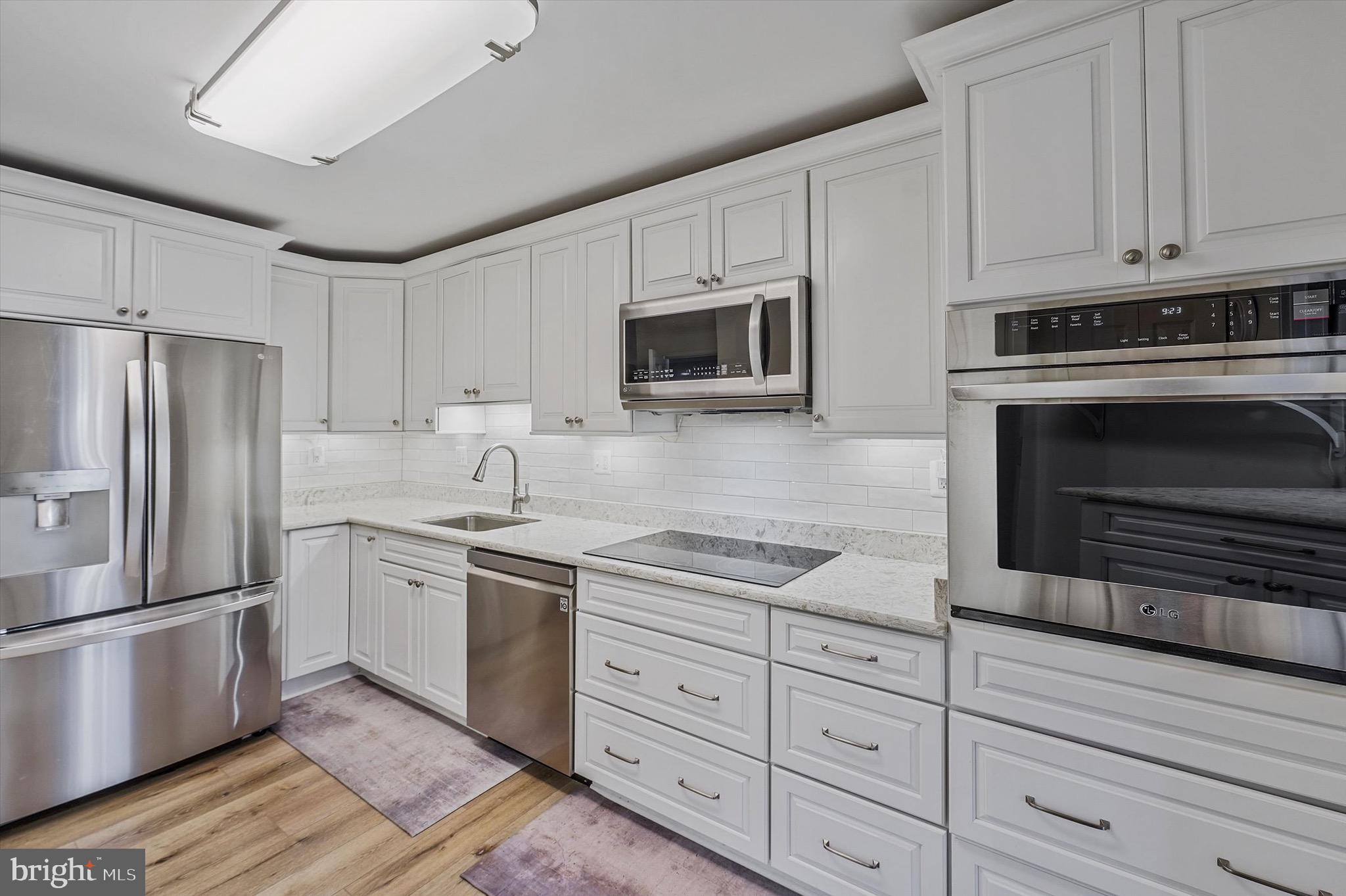 WATERGATE AT LANDMARK - Residential