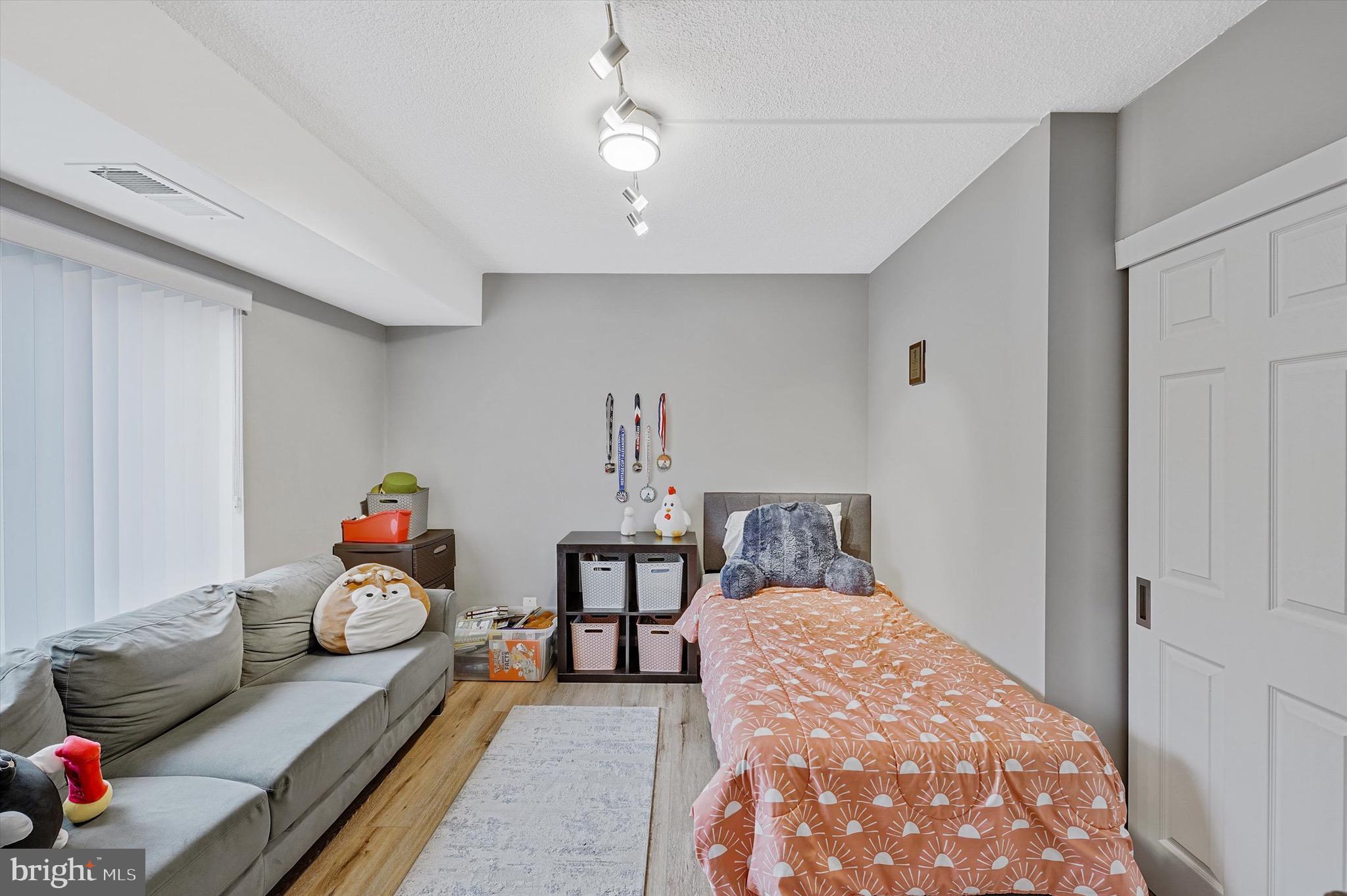 WATERGATE AT LANDMARK - Residential