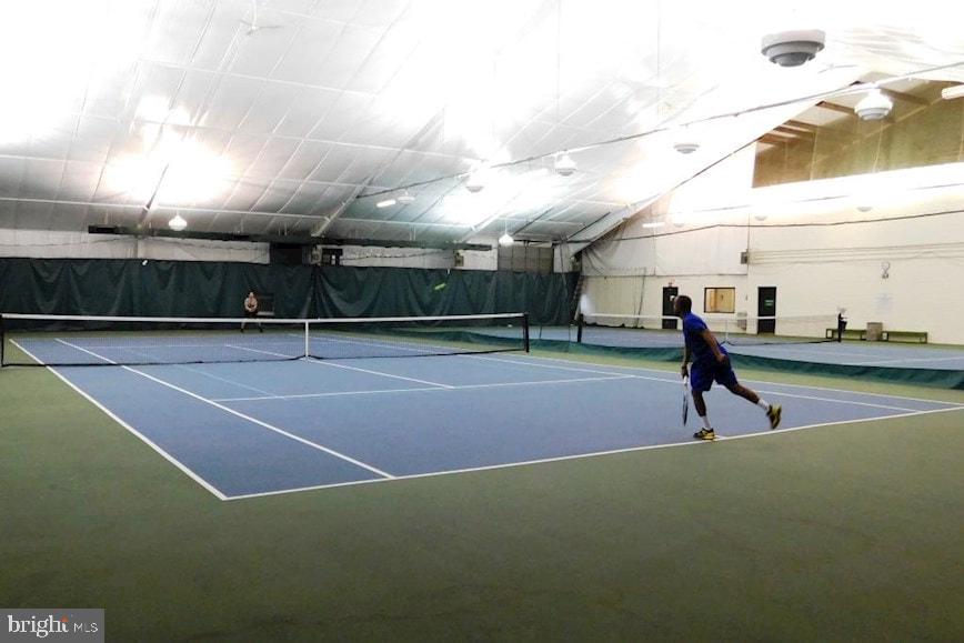 WATERGATE AT LANDMARK - Residential