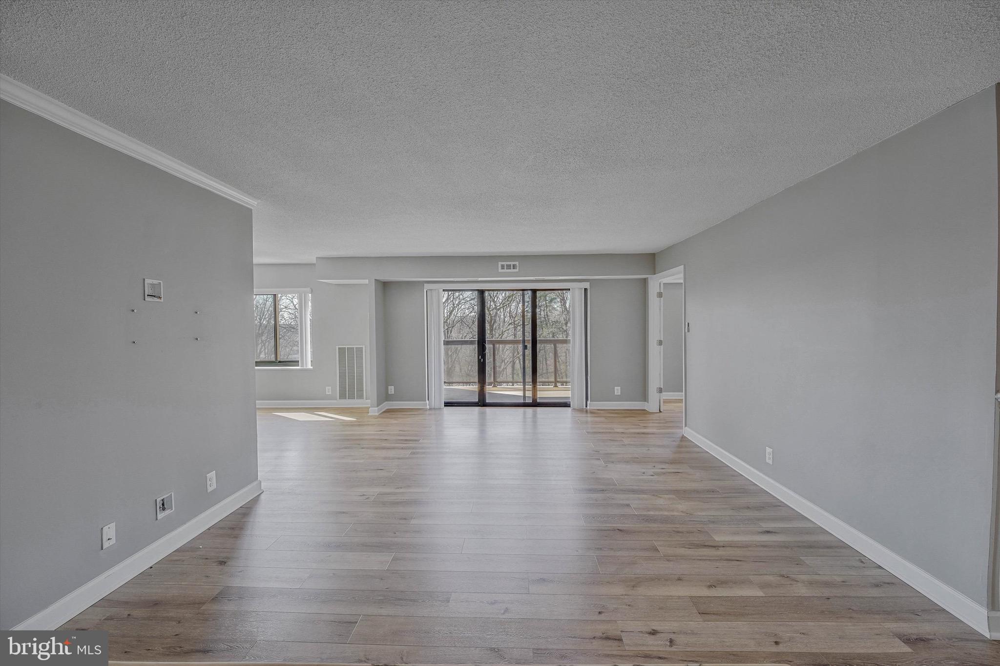 309 YOAKUM PARKWAY 807