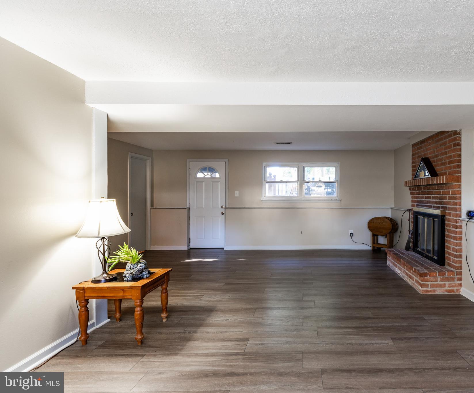 HIDDEN VALLEY - Residential