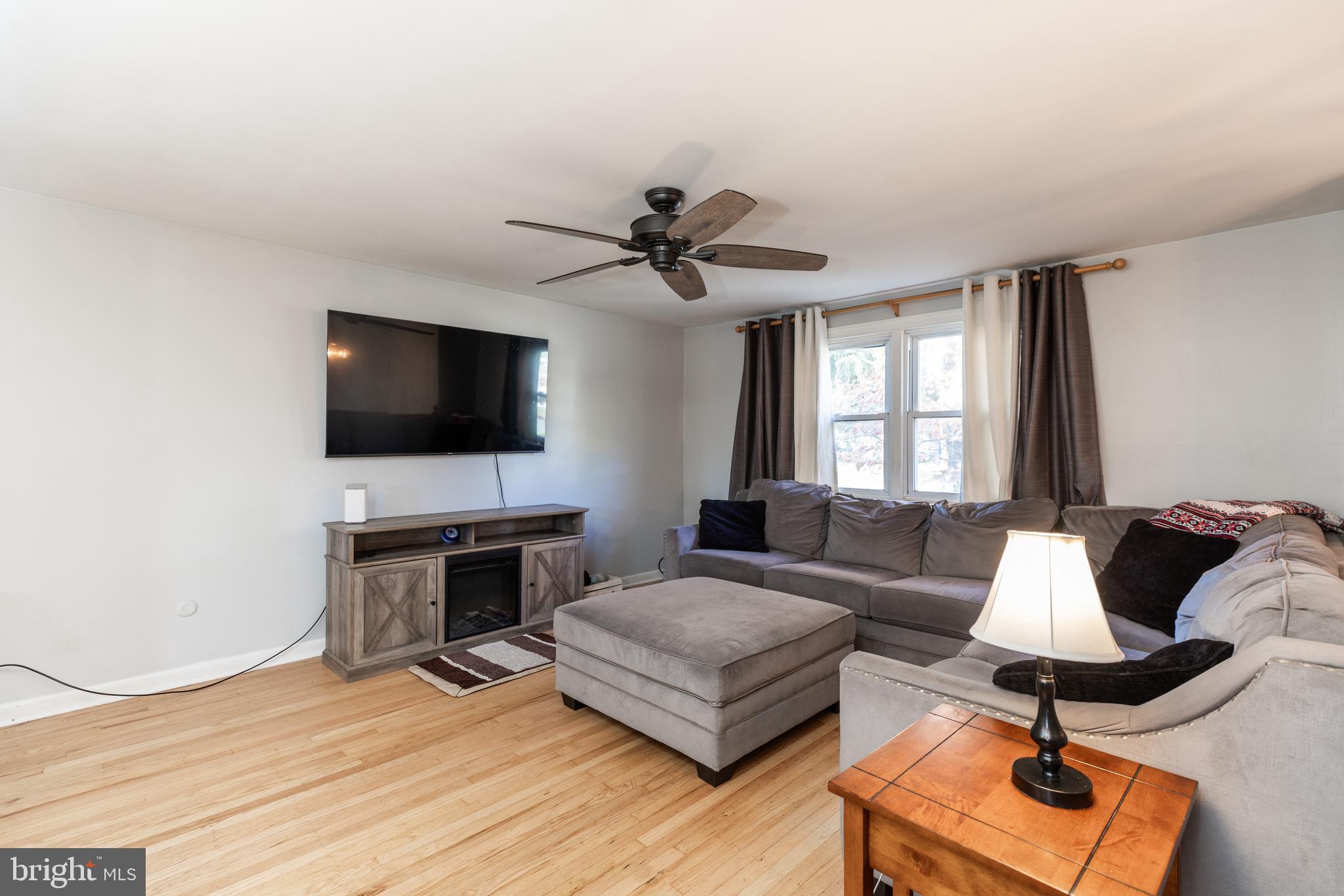 HIDDEN VALLEY - Residential