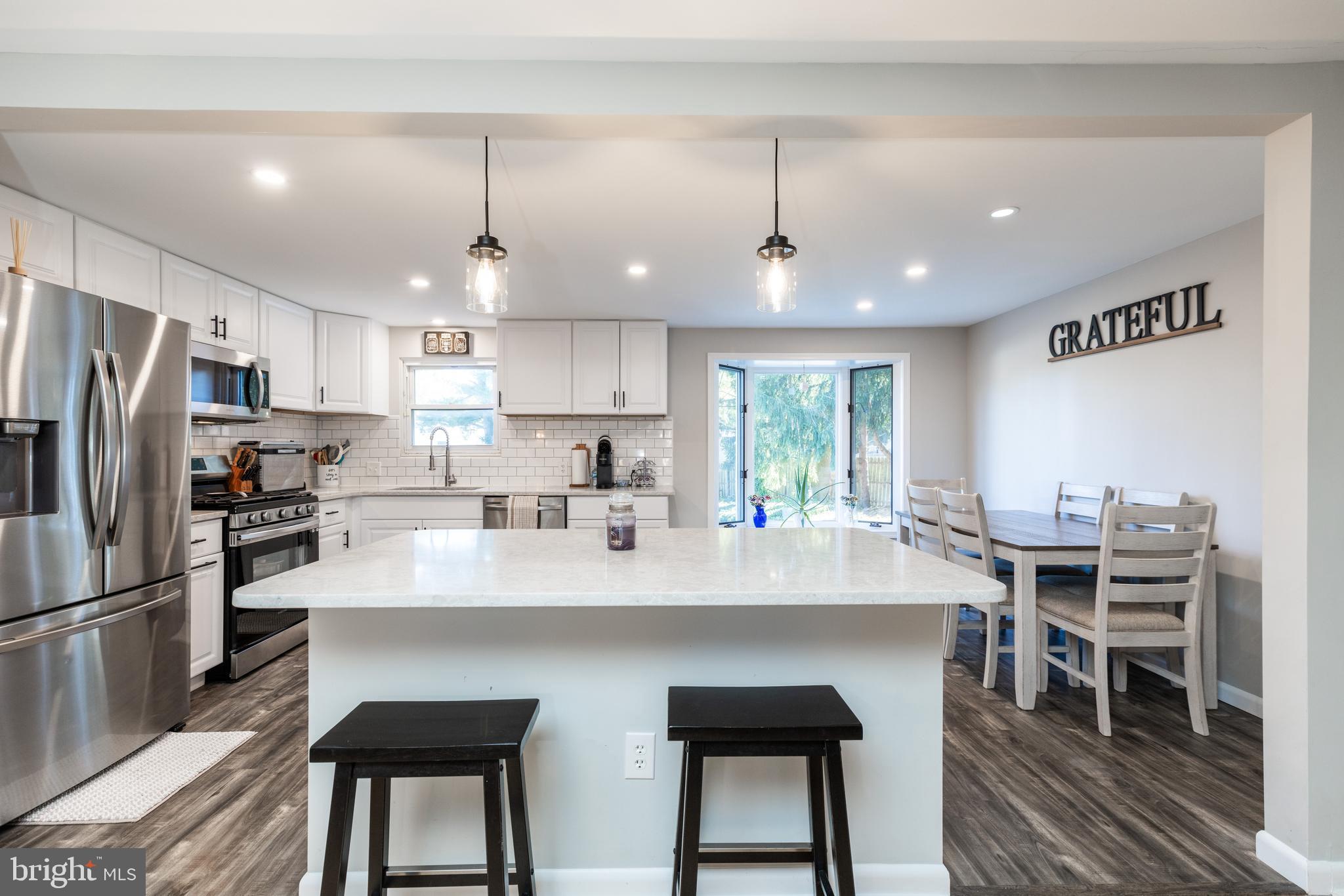 HIDDEN VALLEY - Residential