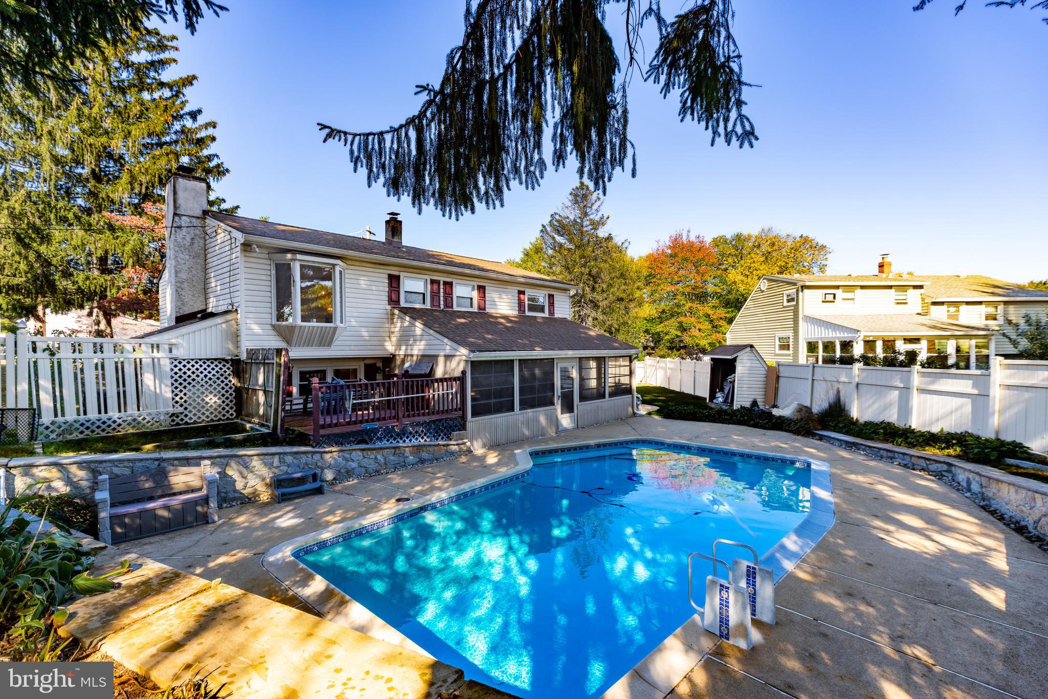 HIDDEN VALLEY - Residential