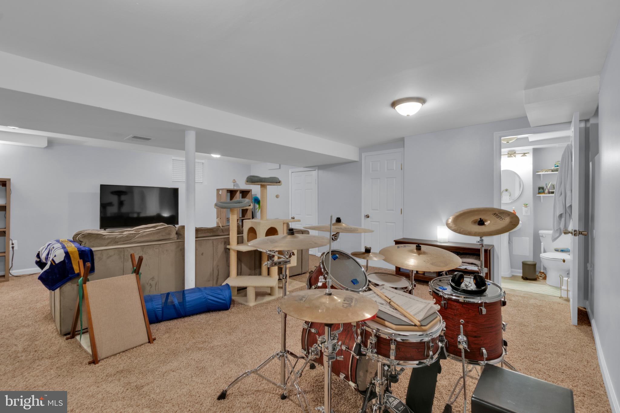 LAURAVILLE HISTORIC DISTRICT - Residential