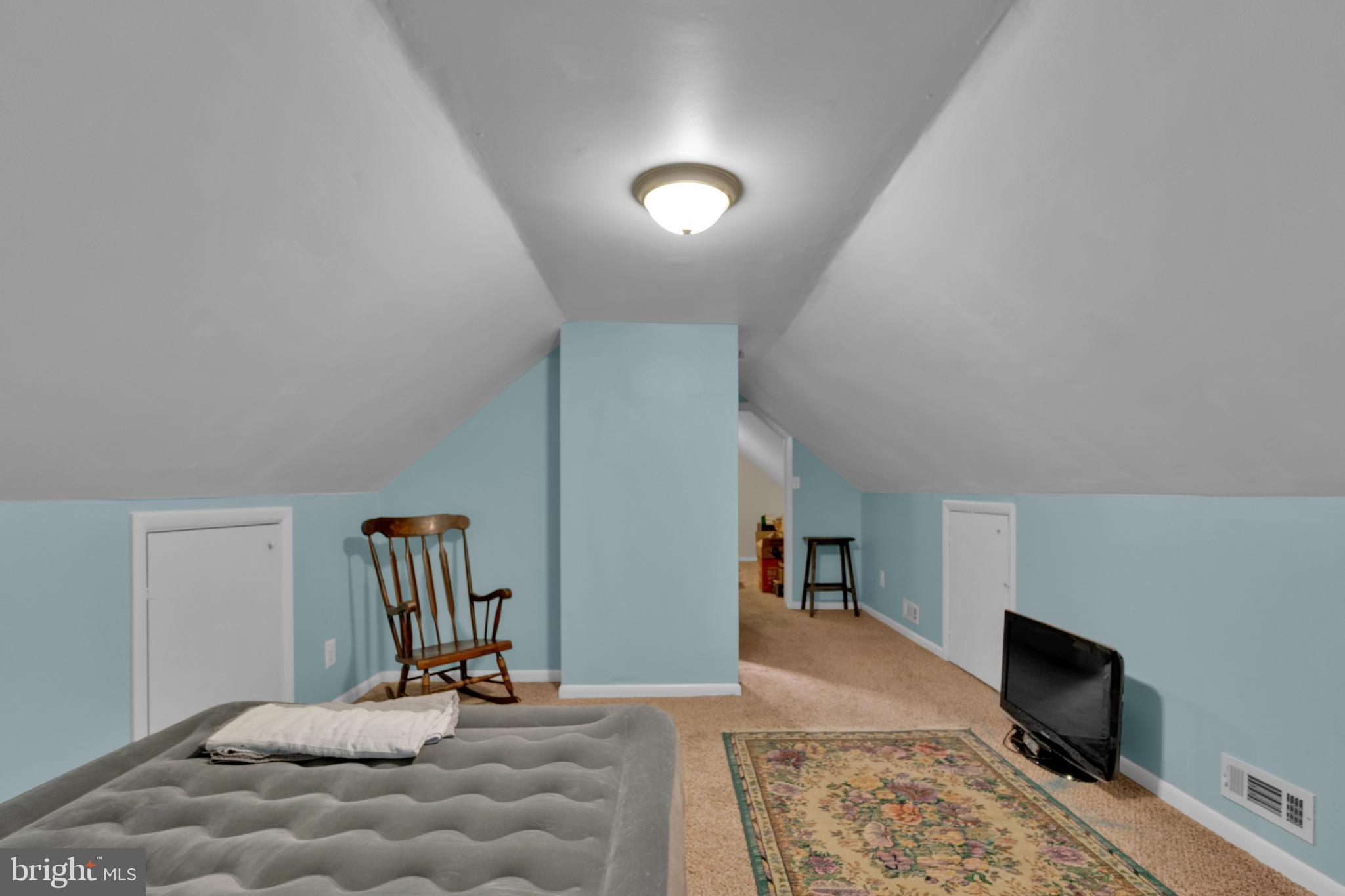 LAURAVILLE HISTORIC DISTRICT - Residential