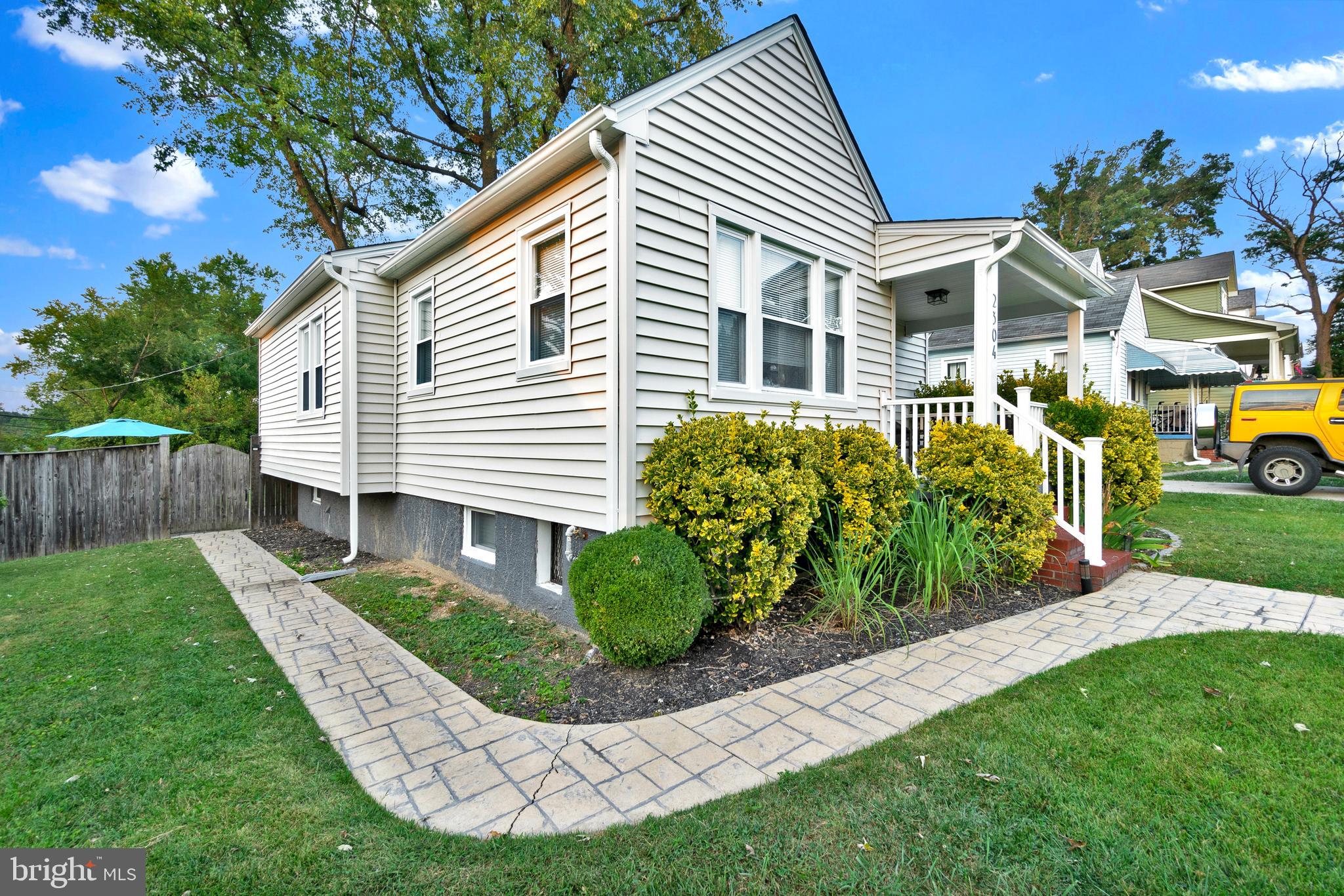 LAURAVILLE HISTORIC DISTRICT - Residential