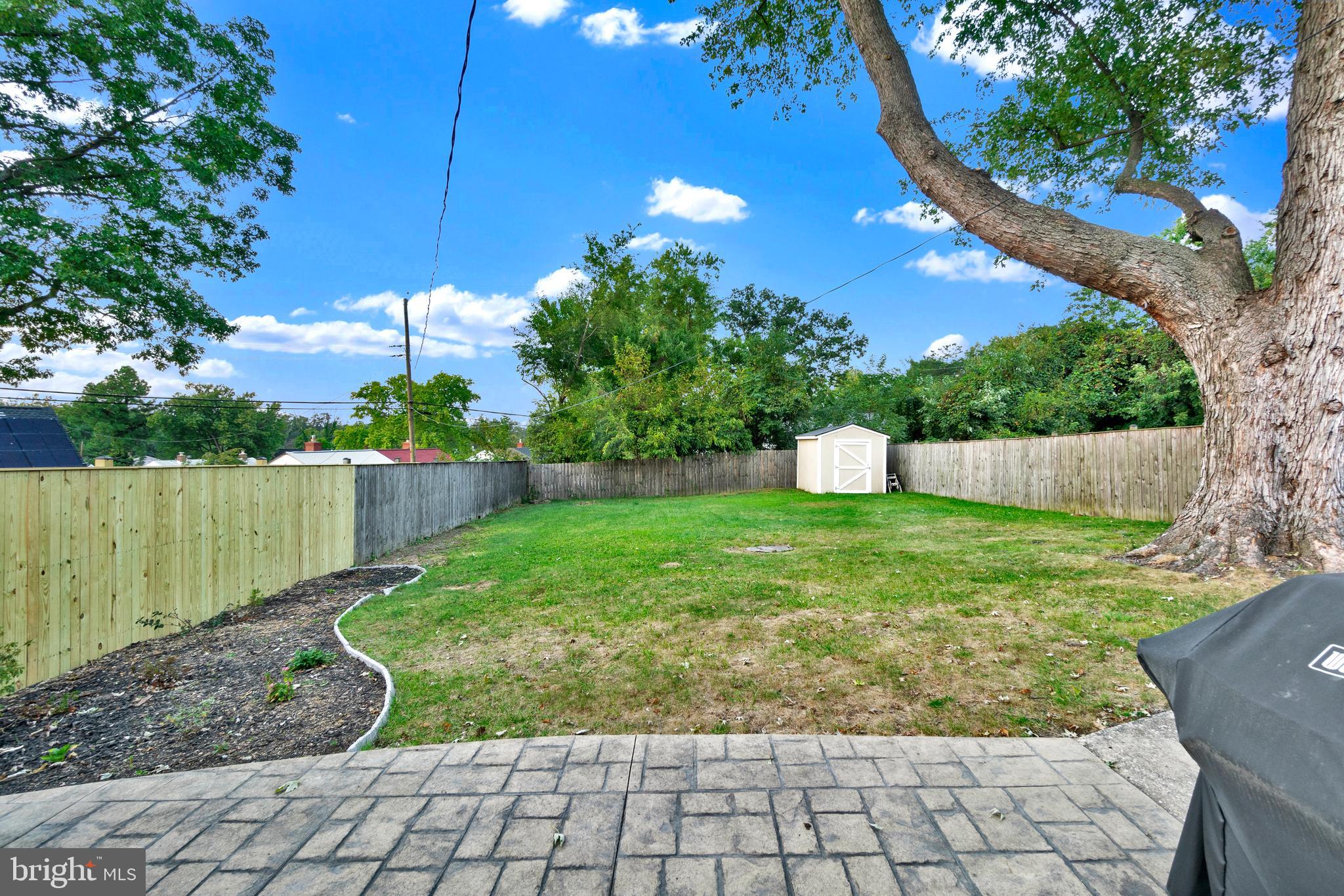 LAURAVILLE HISTORIC DISTRICT - Residential