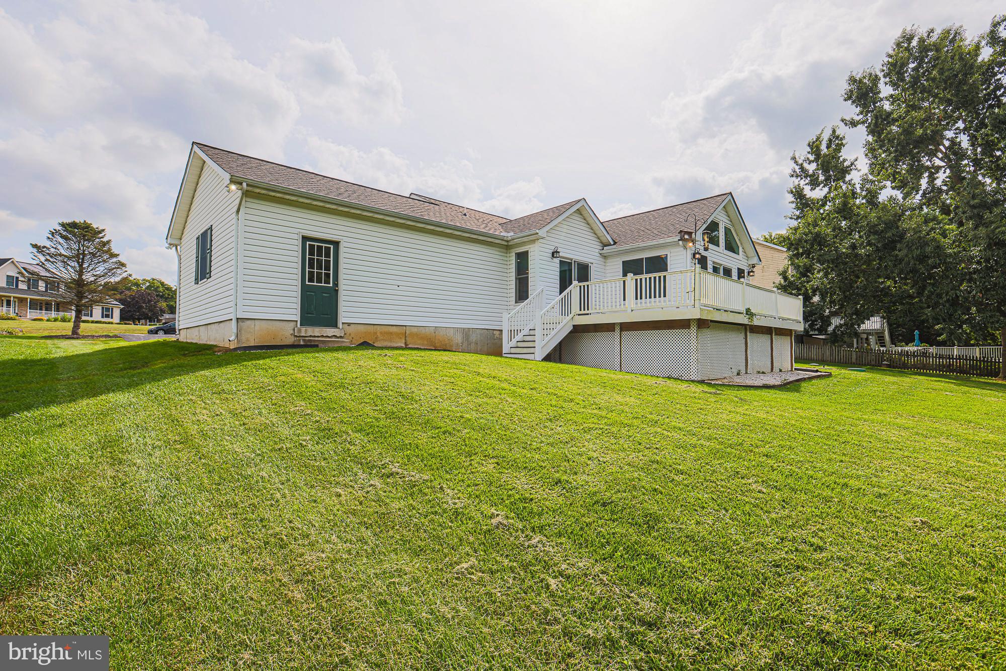 COACH & FOUR - Residential