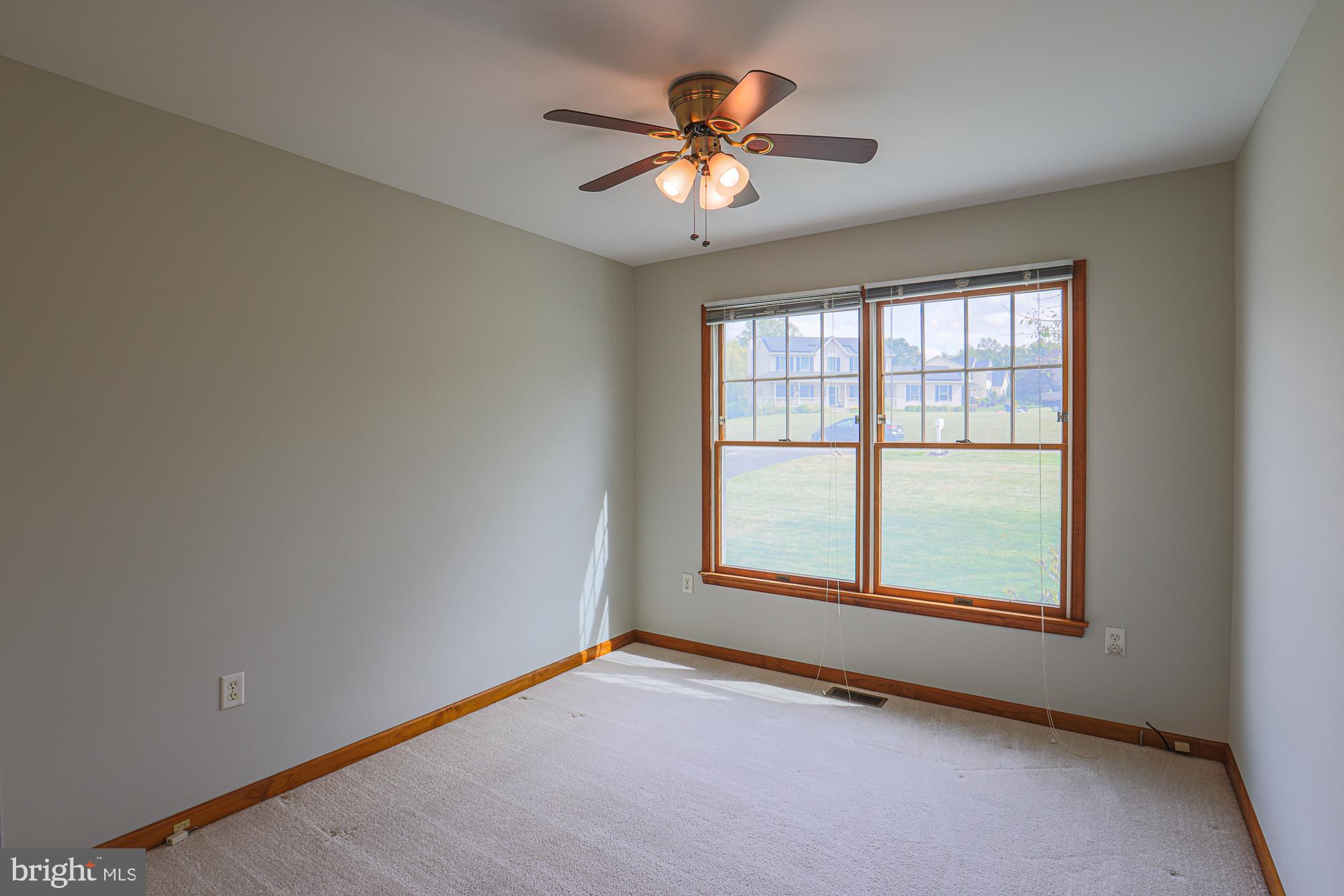 COACH & FOUR - Residential