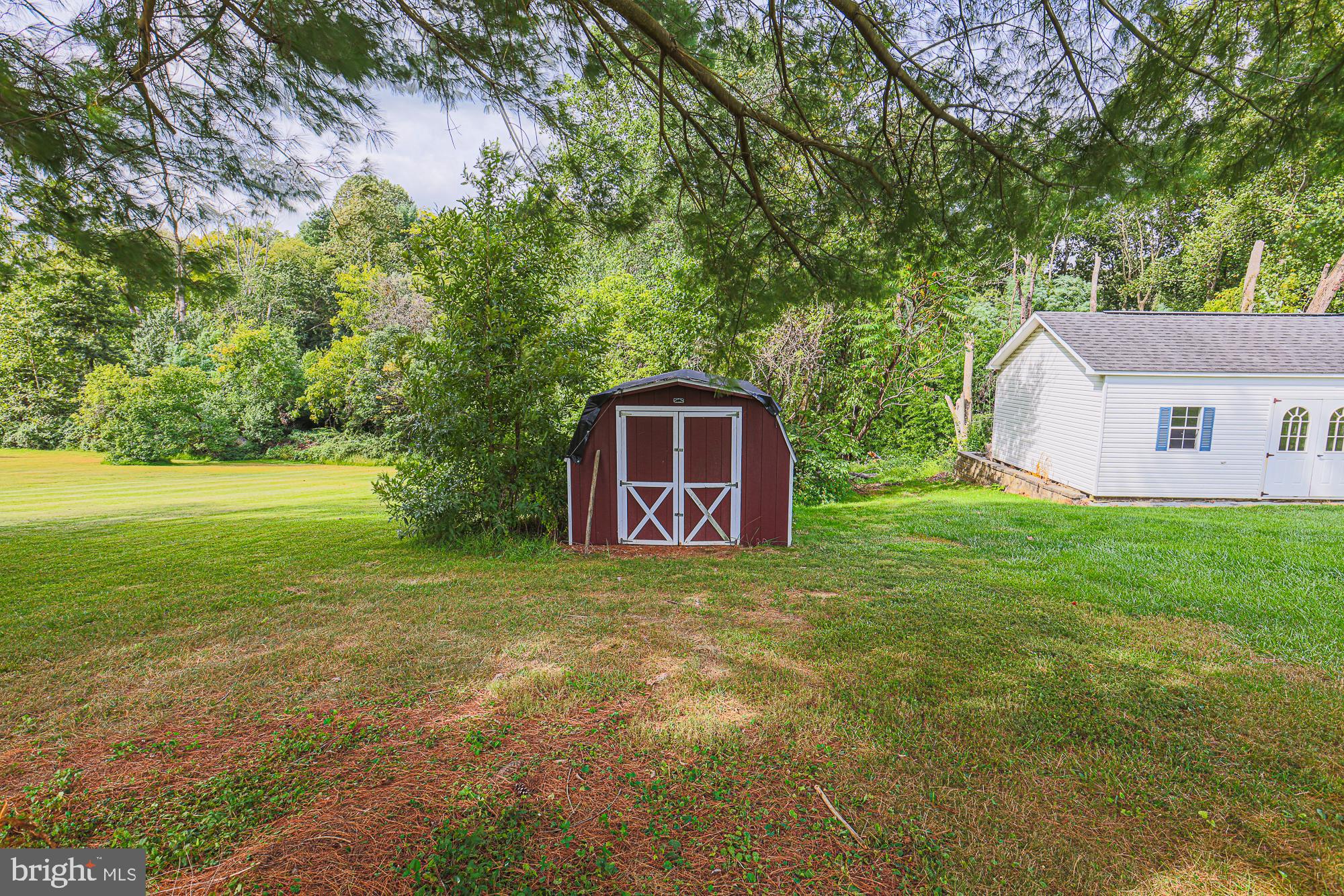 COACH & FOUR - Residential