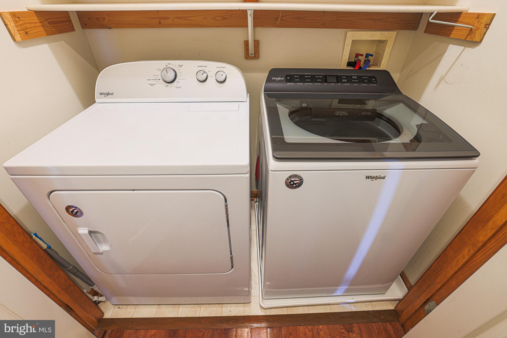 COACH & FOUR - Residential