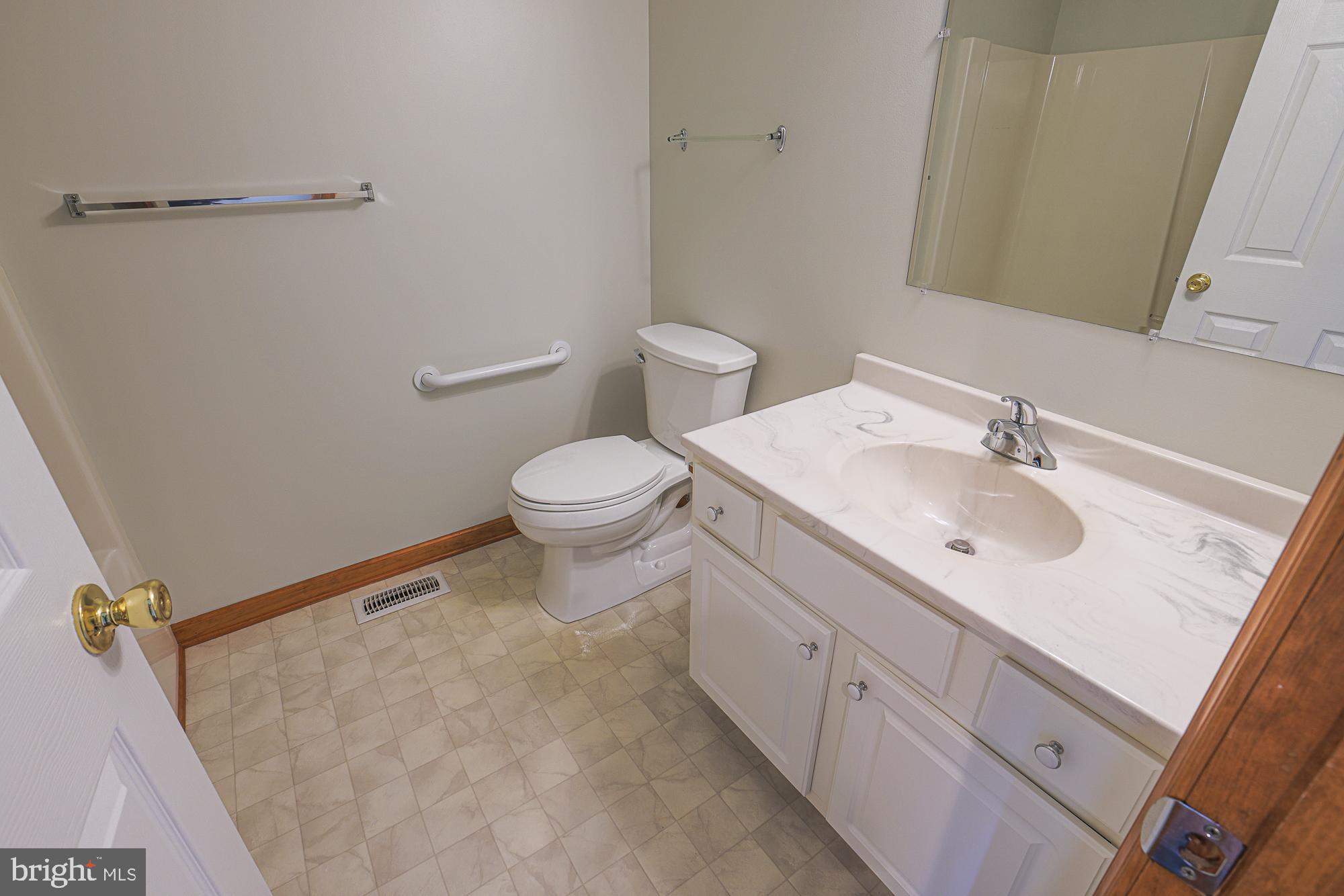 COACH & FOUR - Residential