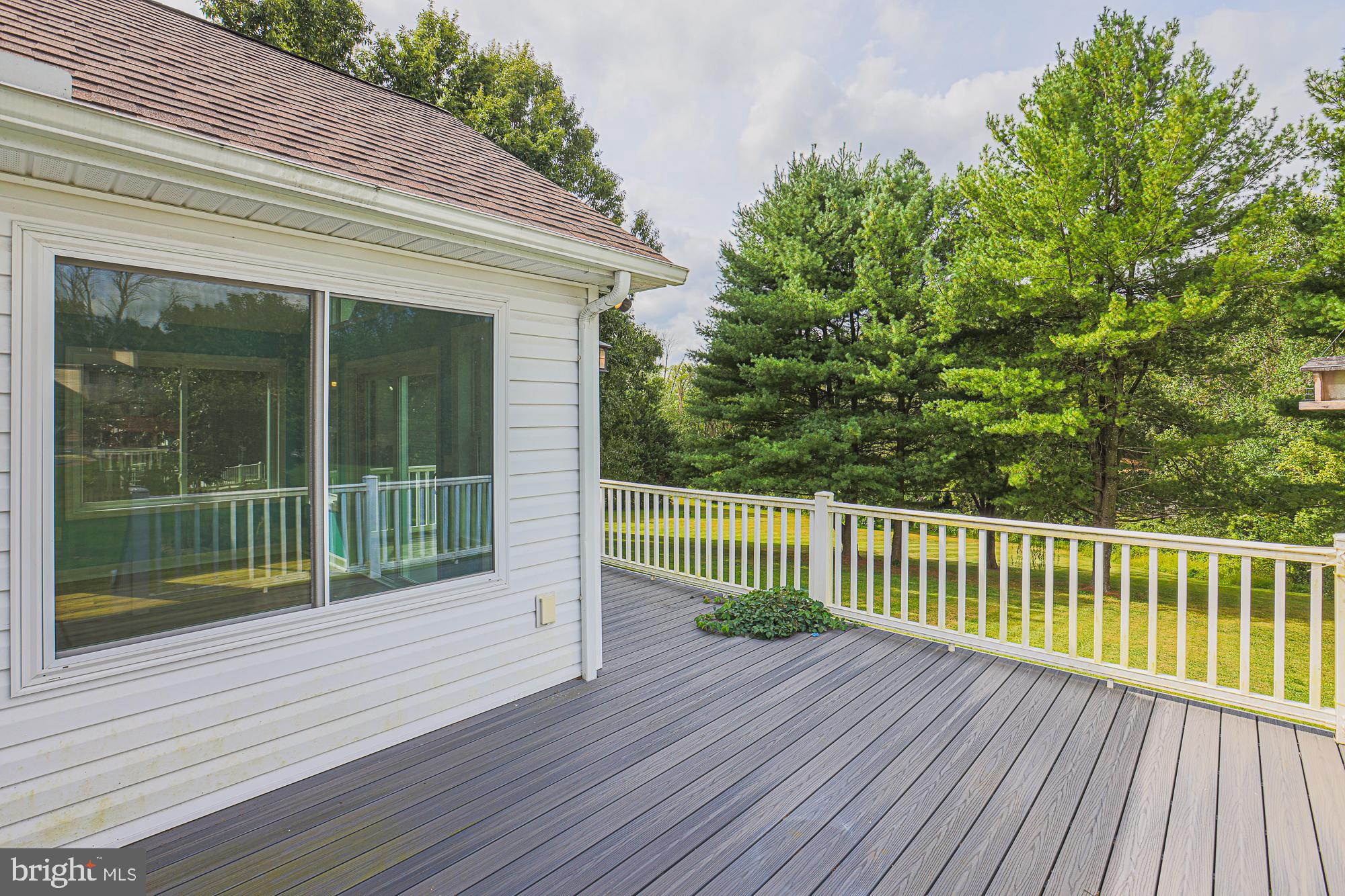 COACH & FOUR - Residential