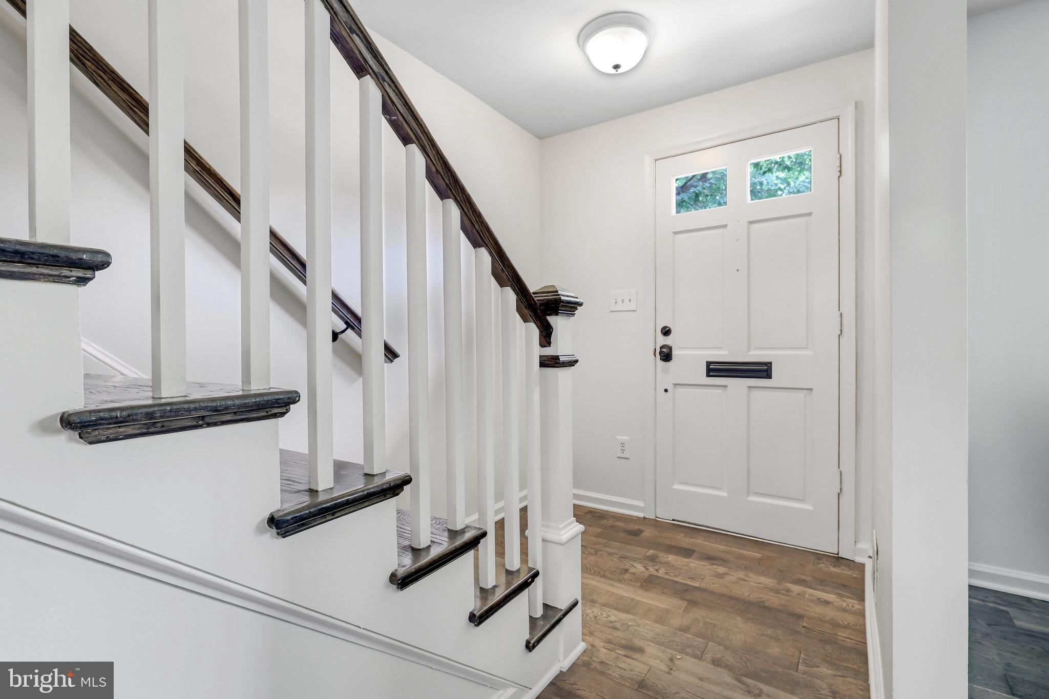 STRATHMEADE SQUARE - Residential