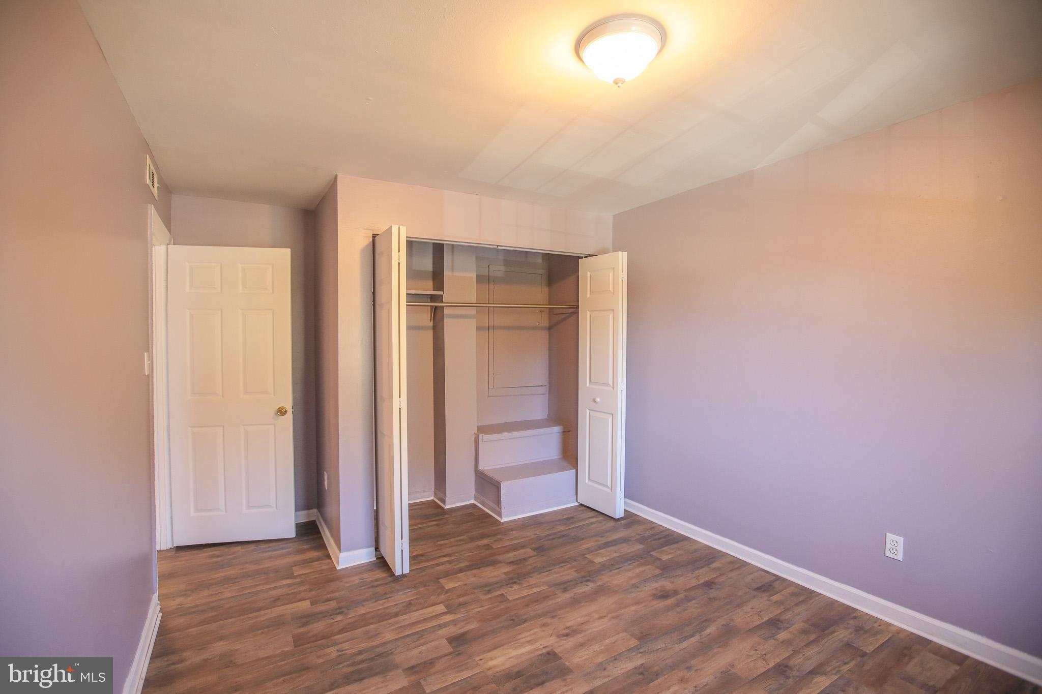 OLD TOWNE VILLAGE CONDOMINIUMS - Residential