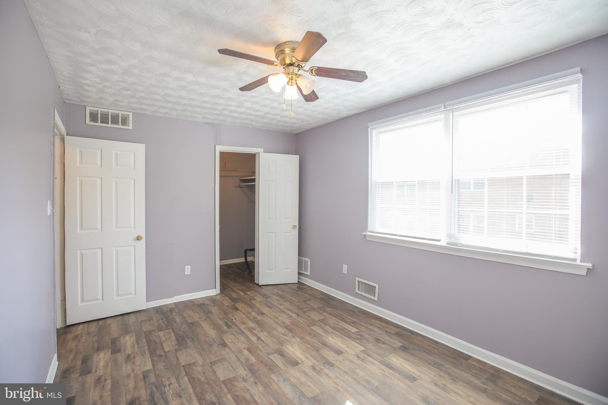 OLD TOWNE VILLAGE CONDOMINIUMS - Residential