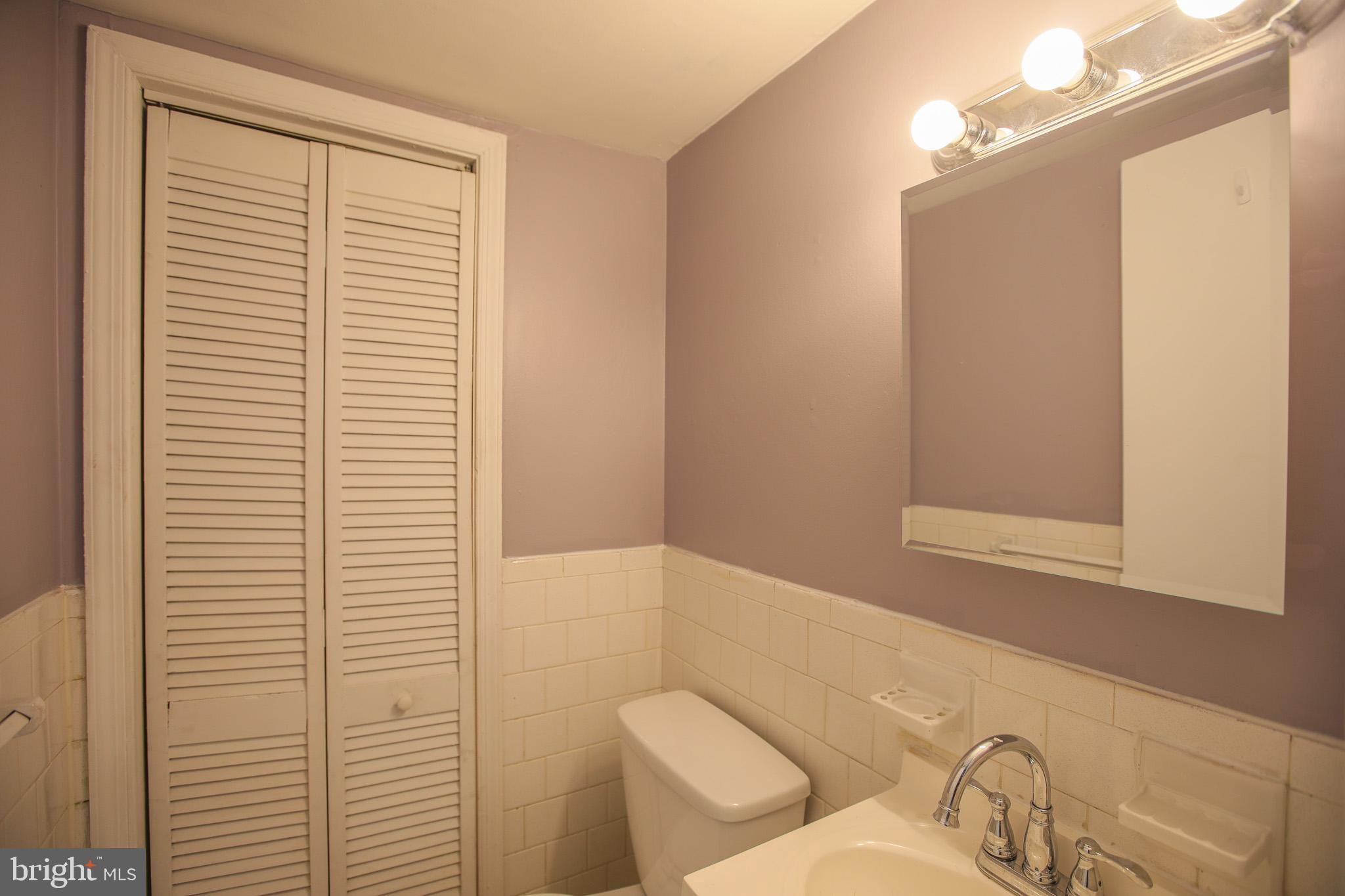 OLD TOWNE VILLAGE CONDOMINIUMS - Residential