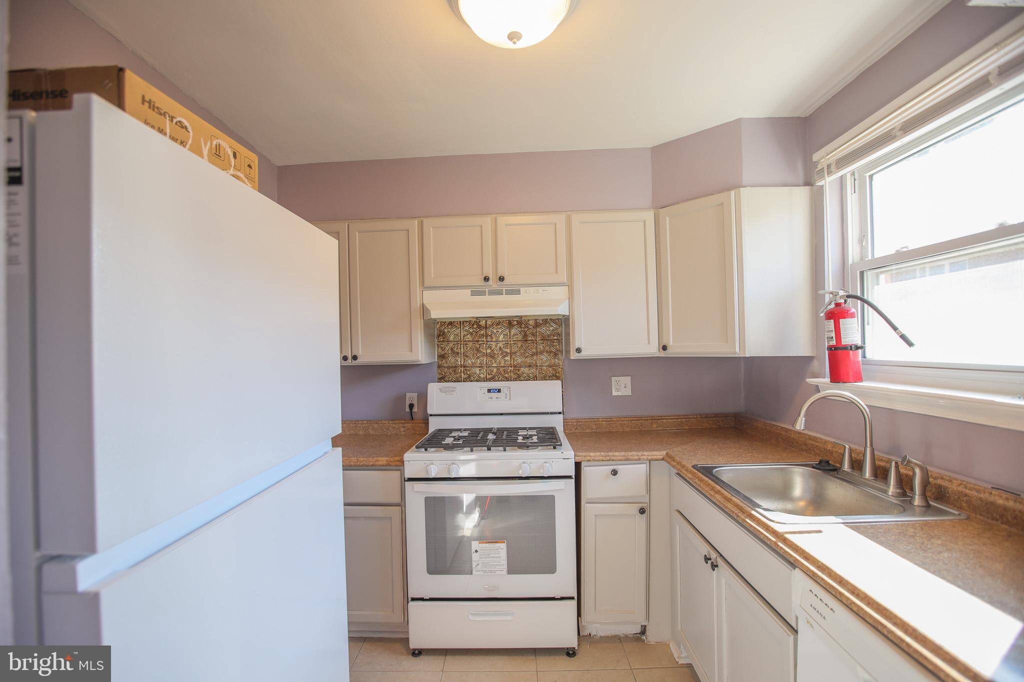 OLD TOWNE VILLAGE CONDOMINIUMS - Residential