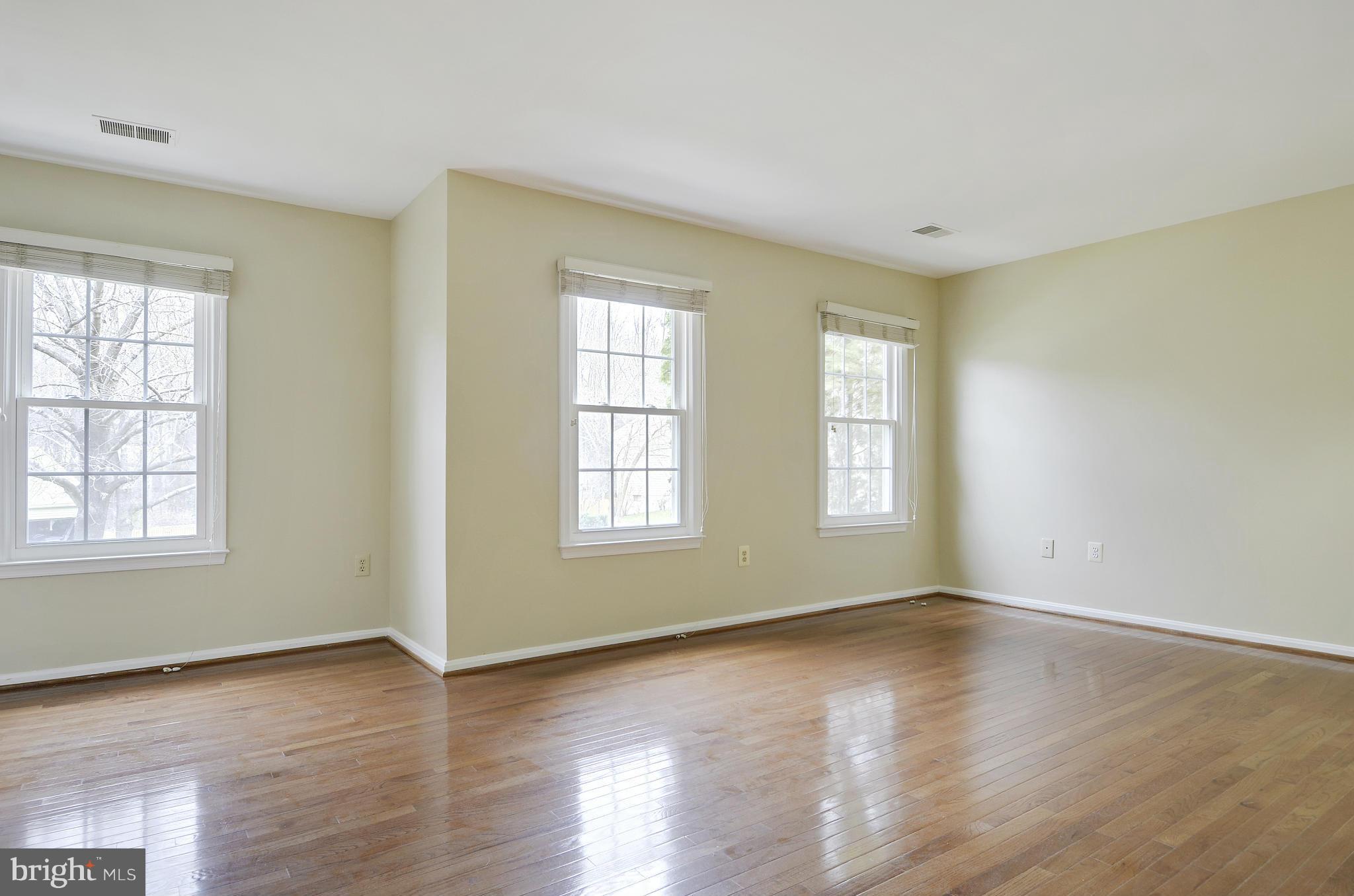 BRIARWOOD - Residential