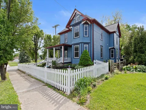 24 S Main Street, Stewartstown, PA MLS: PAYK2081008