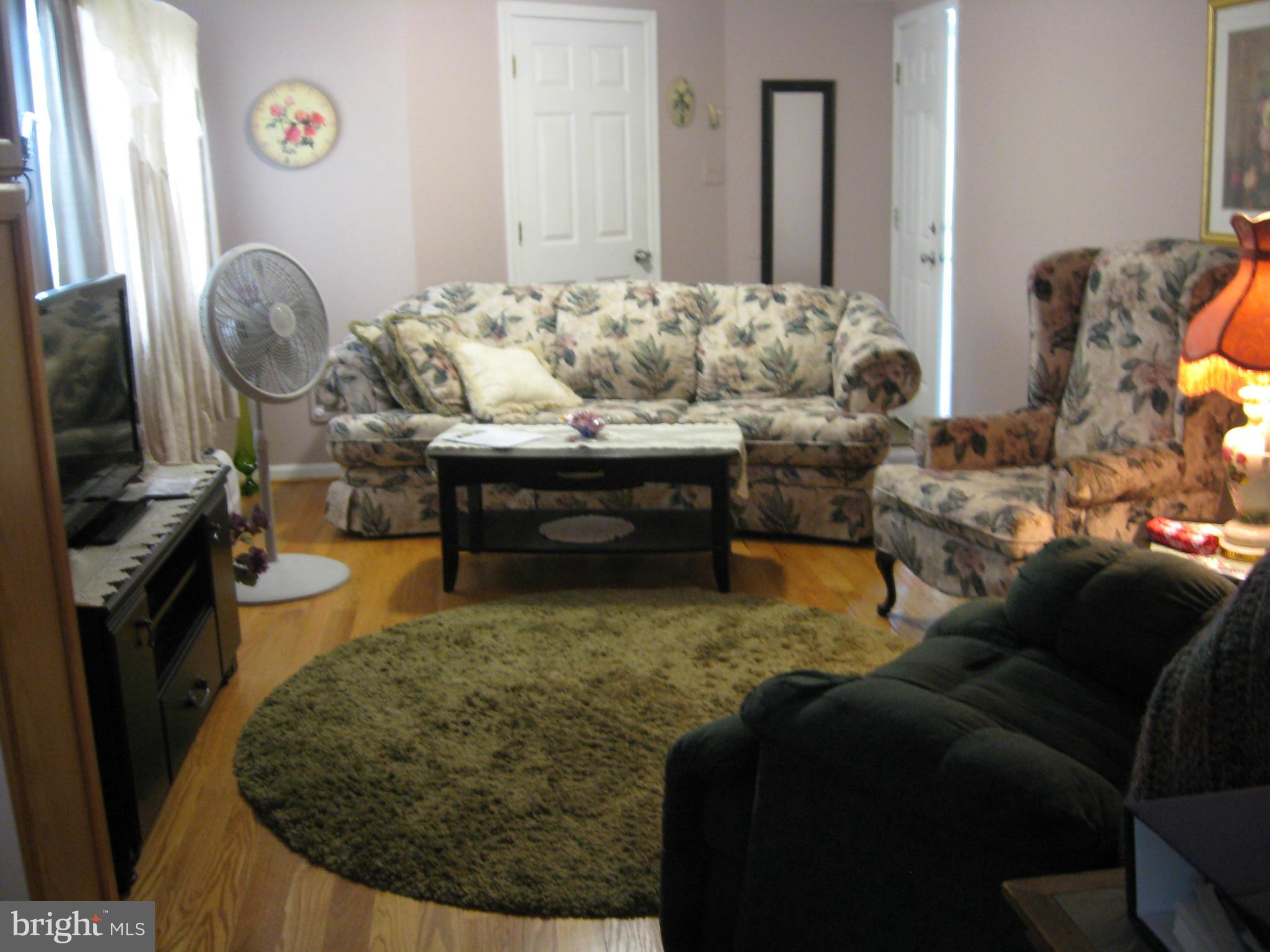 HILLANDALE HOMES - Residential